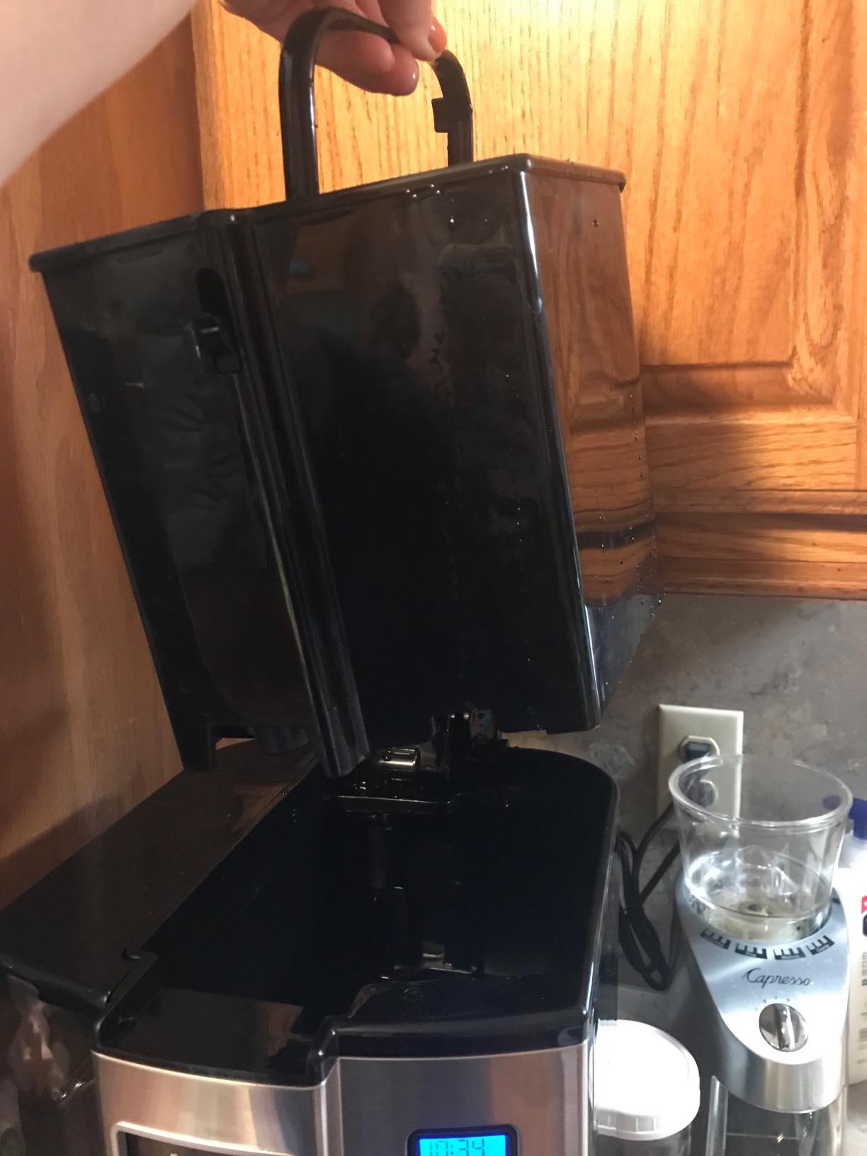 Cuisinart Drip Coffee Maker, Programmable & Self-Cleaning, 12-cup Capacity, Auto shut-off, self-clean function, removable reservoir, DCC-3000P1 customer photo 2