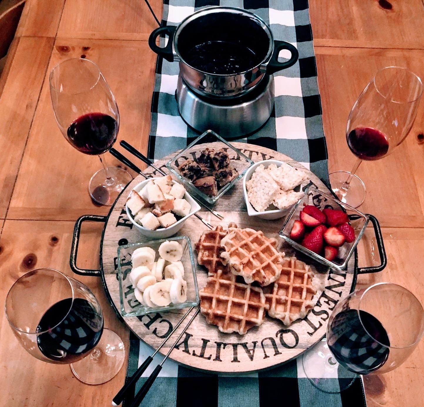 Nostalgia FPS200 6-Cup Stainless Steel Electric Fondue Pot with Temperature Control, 6 Color-Coded Forks and Removable Pot - Perfect for Chocolate, Caramel, Cheese, Sauces and More customer photo 2