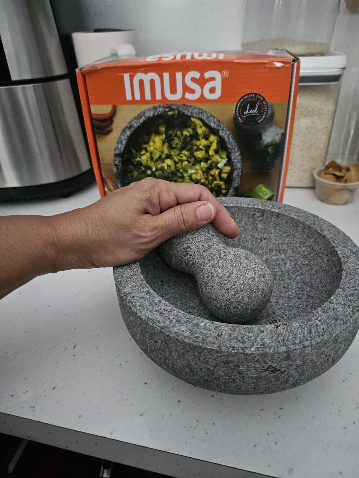 IMUSA USA Super Heavy Traditional Granite Molcajete Spice Grinder, 8-Inch, Gray customer photo 1