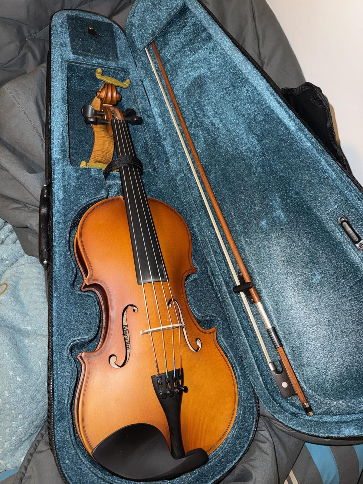 Mendini by Cecilio 12-Inch Solid Wood Viola Set for Beginners - Hand Carved Acoustic Viola Kit with Hard Case, Bow, Rosin, Bridge and Extra Strings (Satin Antique) customer photo 1