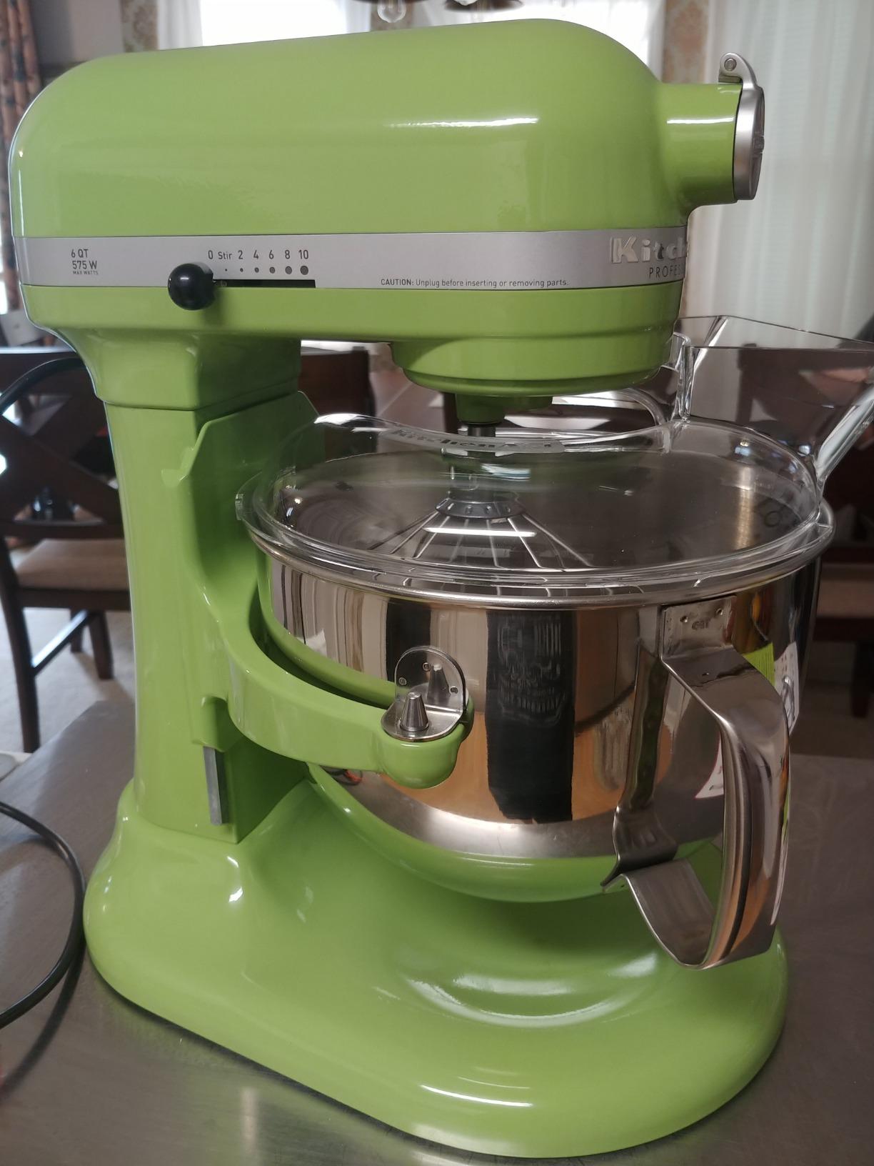 KitchenAid KP26M1XVB Professional 600 Series 6-Quart Bowl-Lift Stand Mixer customer photo 1