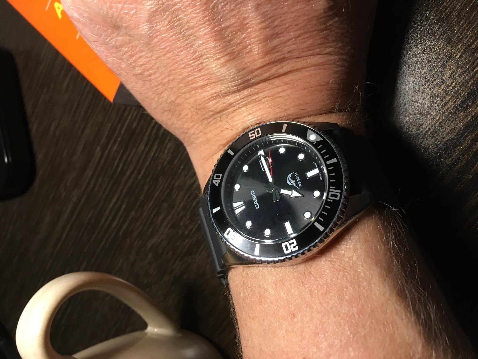 Casio MDV106 Series Unisex Analog Watch, 200M WR, Stainless Steel Case, Resin Band customer photo 1