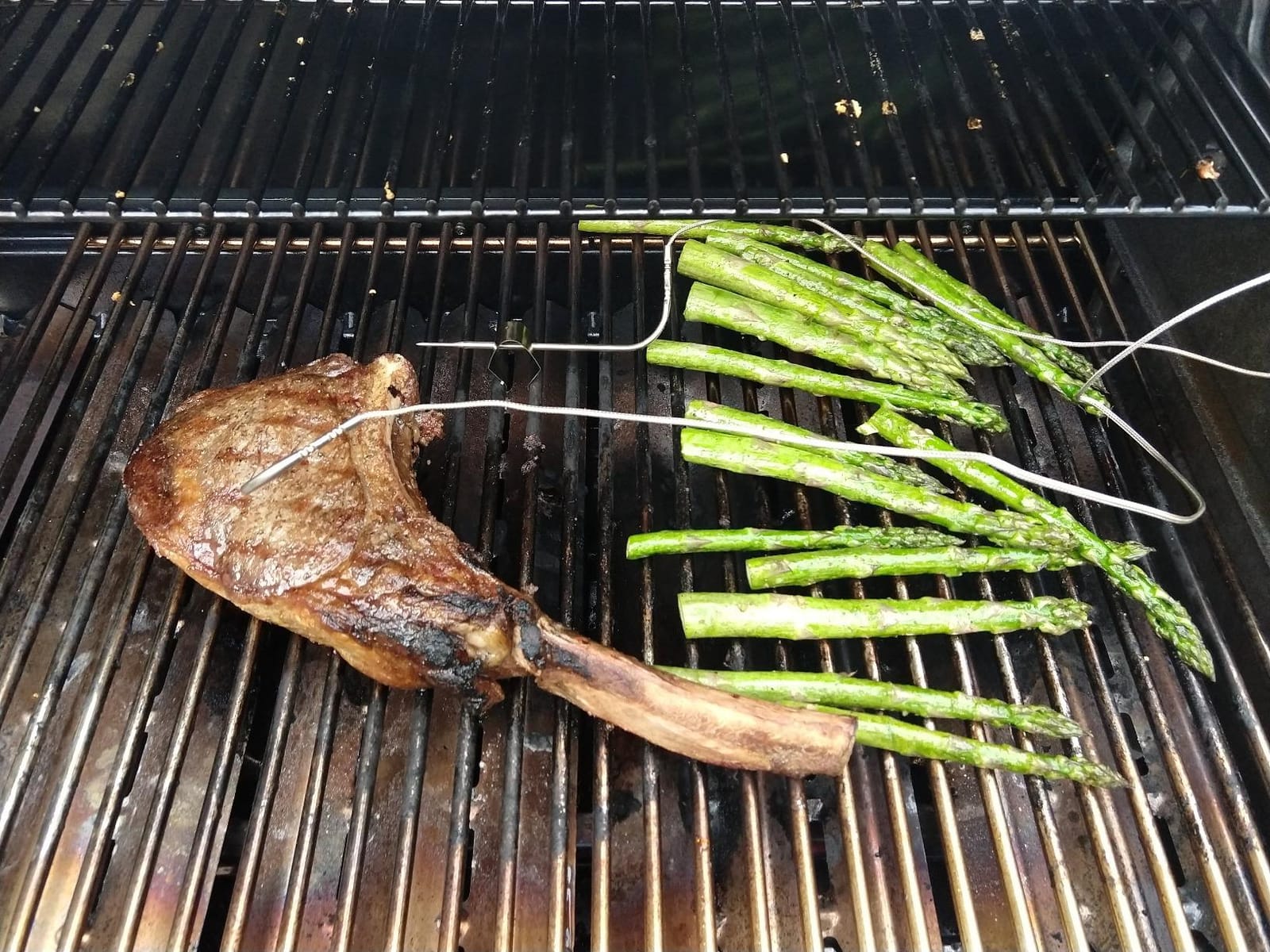 Broil King 60190 Premium Smoker Box, Stainless Steel customer photo 2