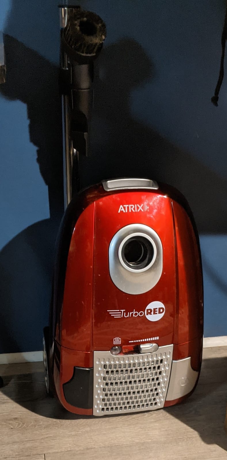 Atrix Turbo Red AHC-1 HEPA Canister Vacuum Cleaner - 1,400W Variable Speed Motor, 6-Quart Bag Design, 3-Stage Filtration, Telescopic Wand customer photo 1