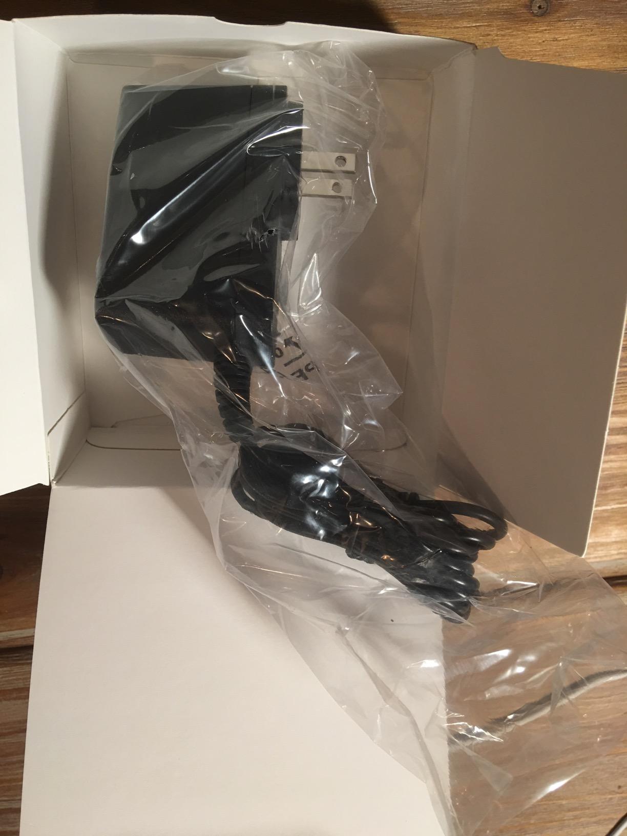 Bose Companion 2 Series III Multimedia Speakers - for PC (with 3.5mm AUX & PC Input) Black customer photo 2