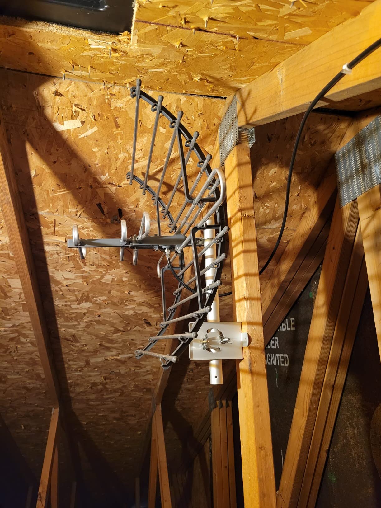 GE Attic Mount Digital TV Antenna, Longe Range, Out of Sight Compact Design, Supports 4K 1080P HD Smart TV VHF UHF, Mount Included for Attic or Outdoor, Weather Resistant, 33692 customer photo 1