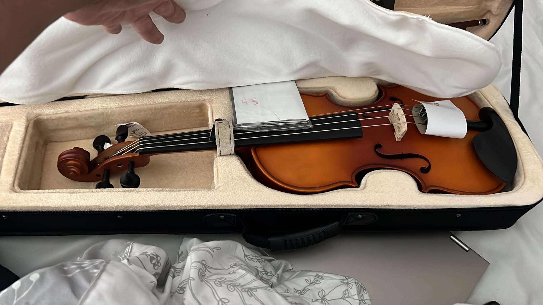 Cecilio Solid Wood Viola 16 Inch Viola Full Size, Professional Handcrafted Acoustic Viola with Ebony Fittings, D'Addario Prelude Strings, Antique Satin Finish customer photo 1