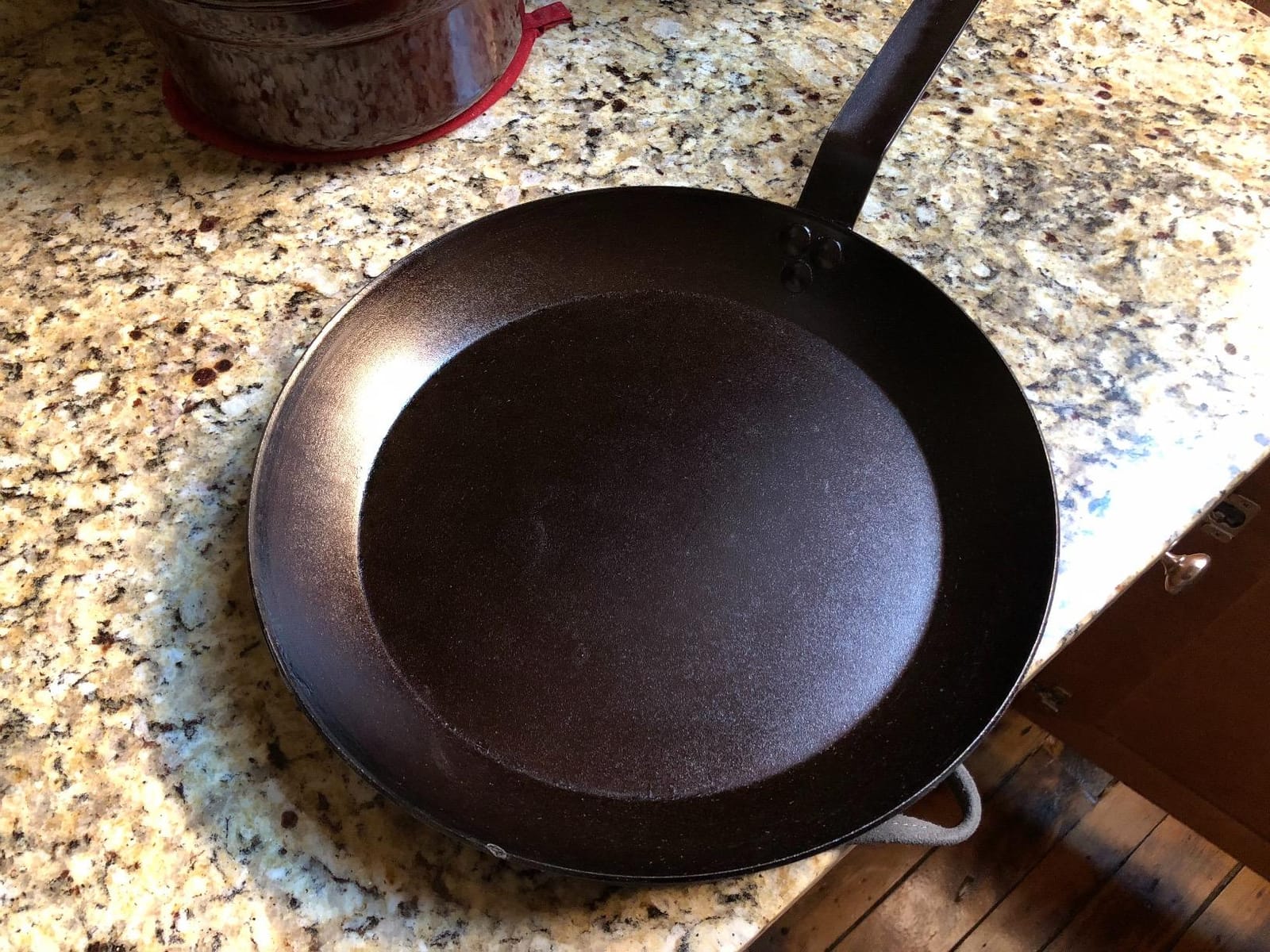 de Buyer MINERAL B Carbon Steel Paella Pan - 12.5 Inch Diameter customer photo 2