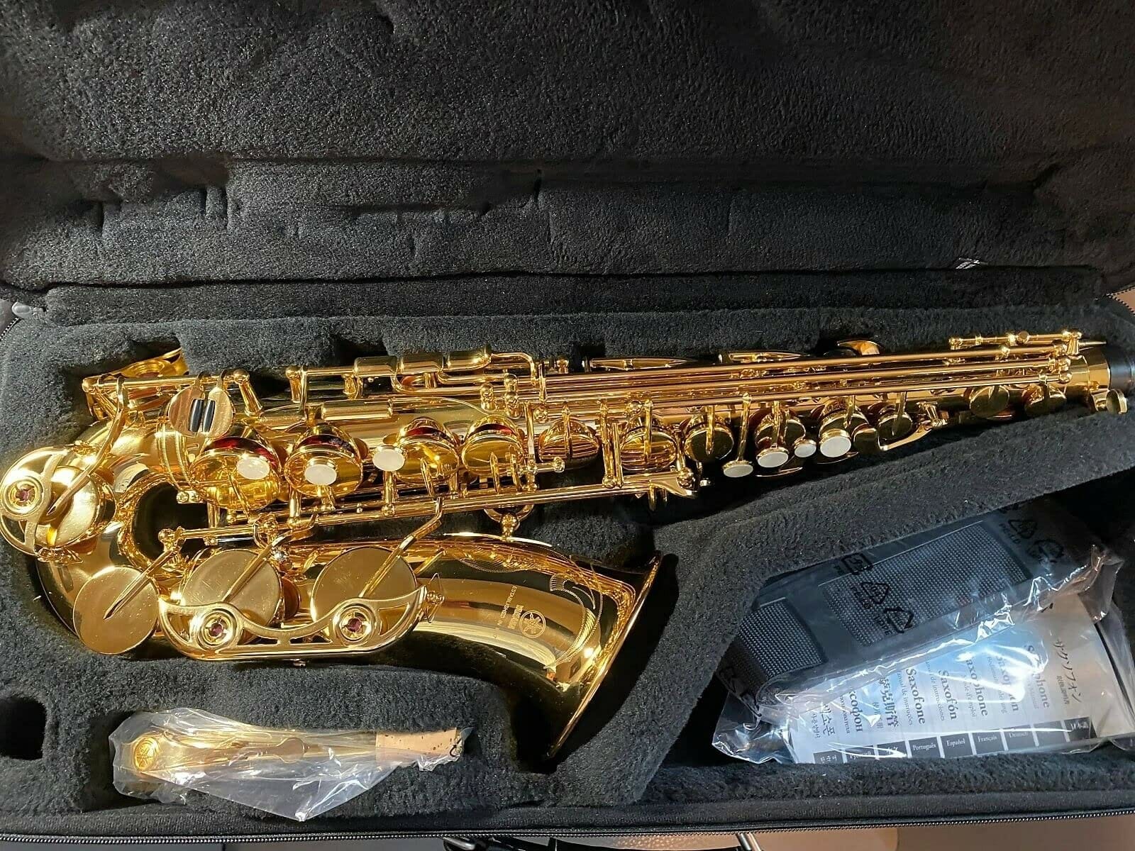 Yamaha YAS-62III Professional Alto Saxophone - Gold Lacquer customer photo 2