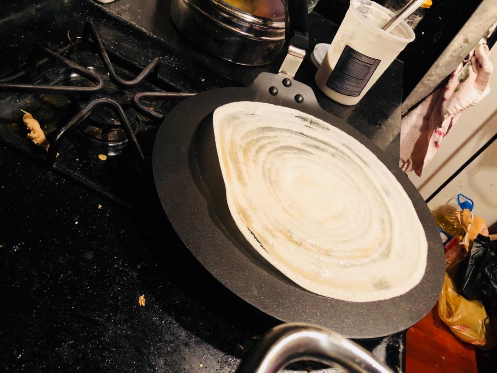 Hawkins Futura Non-stick Flat Dosa Tava Griddle, 11-inch, Black customer photo 2