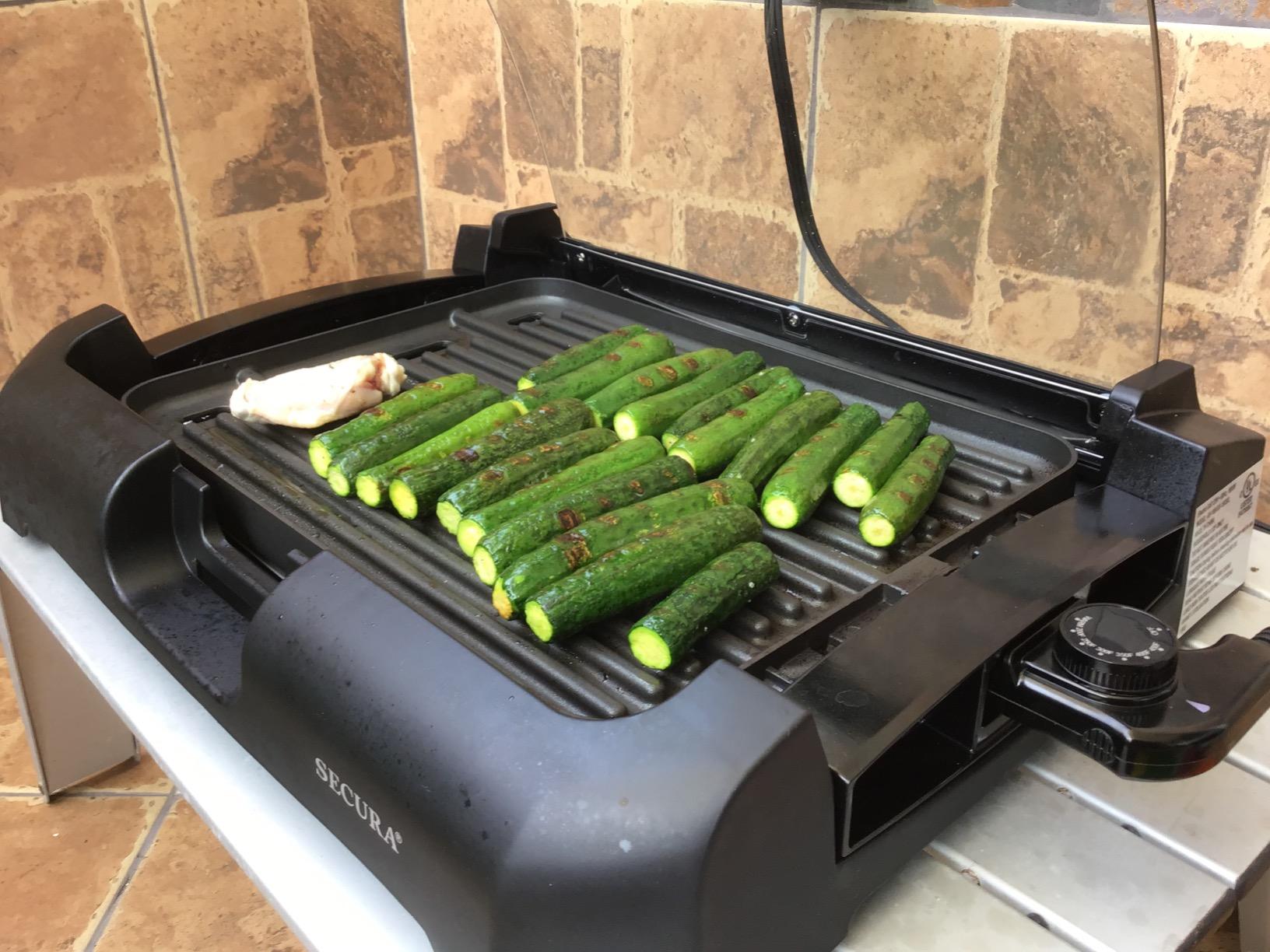 Secura Smokeless Indoor Grill 1800-Watt Electric Griddle with Reversible 2 in 1 Grill and Griddle Plates, Glass Lid, Extra Large Drip Tray (Dishwasher Safe) customer photo 2