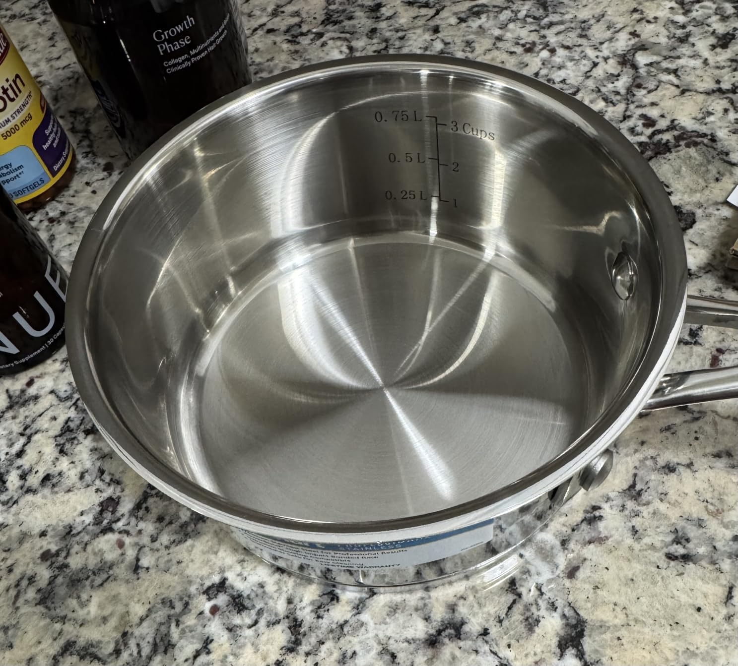 Cuisinart 8919-14 Professional Series 1-Quart Saucepan with Cover, Stainless Steel, Mirror Finish customer photo 2