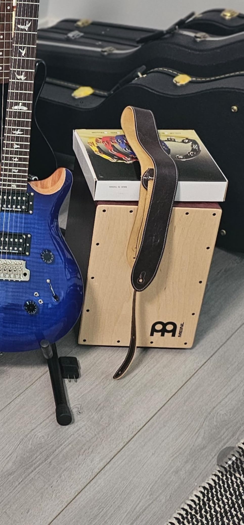 Meinl Percussion Cajon, MADE IN EUROPE - Sit-On Box Drum, Snare & Bass Tone | Baltic Birch Wood, Compact Size, Rear Sound Port, Silicone Feet - For All Skill Levels and Settings customer photo 2