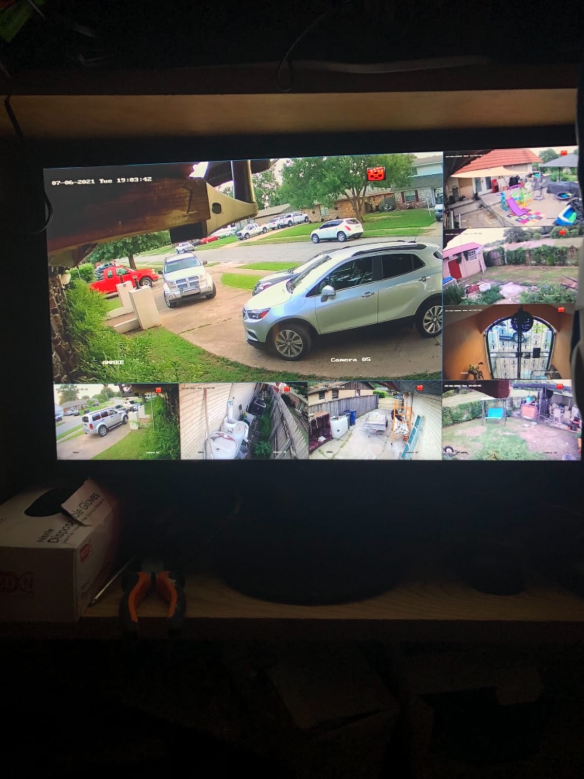 ANNKE 8CH 3K Lite Wired Security Camera System, 8X CCTV Cam, 1TB Hard Drive | H.265+ 8 Channel Surveillance DVR, AI Human/Vehicle Detection, 1080p HD Outdoor Cameras, Color Night Vision, Smart Dual Light customer photo 1