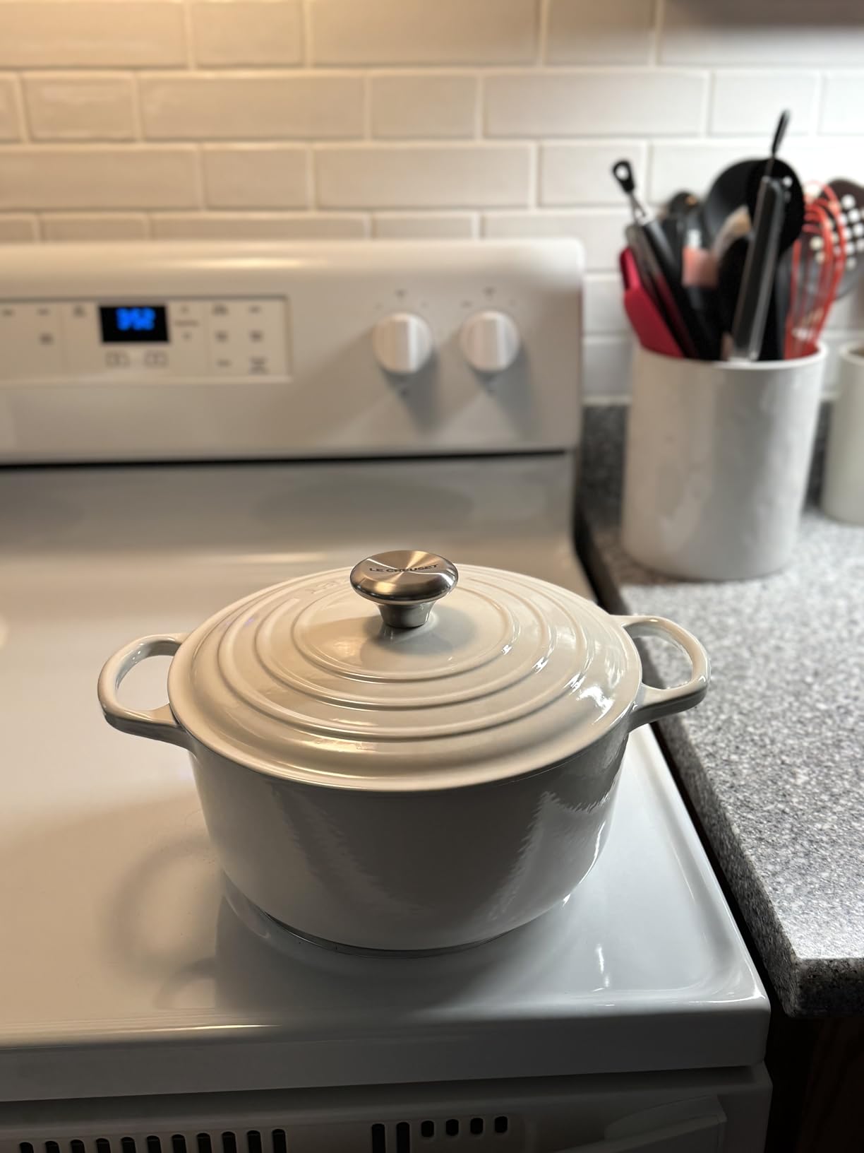 Le Creuset Enameled Cast Iron Round Dutch Oven, 7.25 qt., Cerise customer photo 1