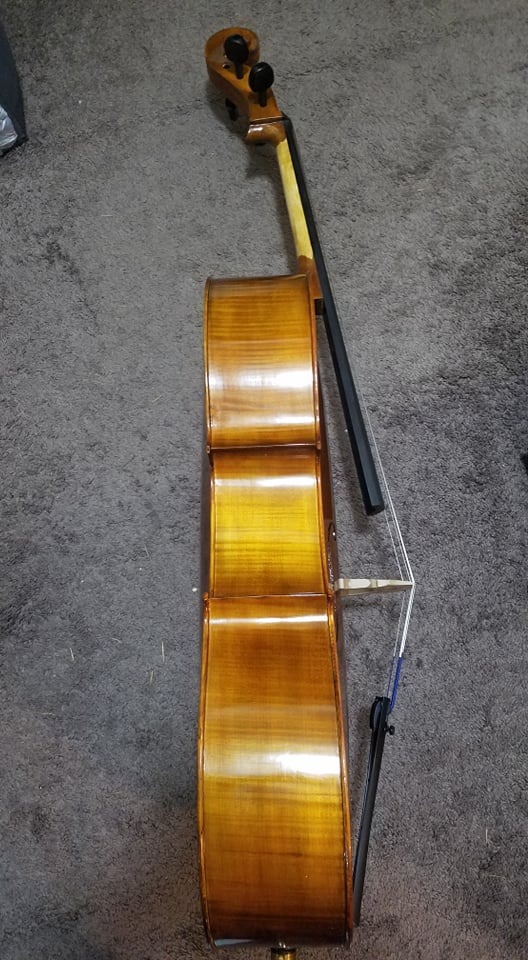Cremona SC-500 Premier Artist Cello Outfit - 4/4 Size - Hand-Carved Spruce & Maple, Flamed Maple Back, Aubert Bridge, Anton Breton Strings, Brazilwood Bow, Padded Bag customer photo 2