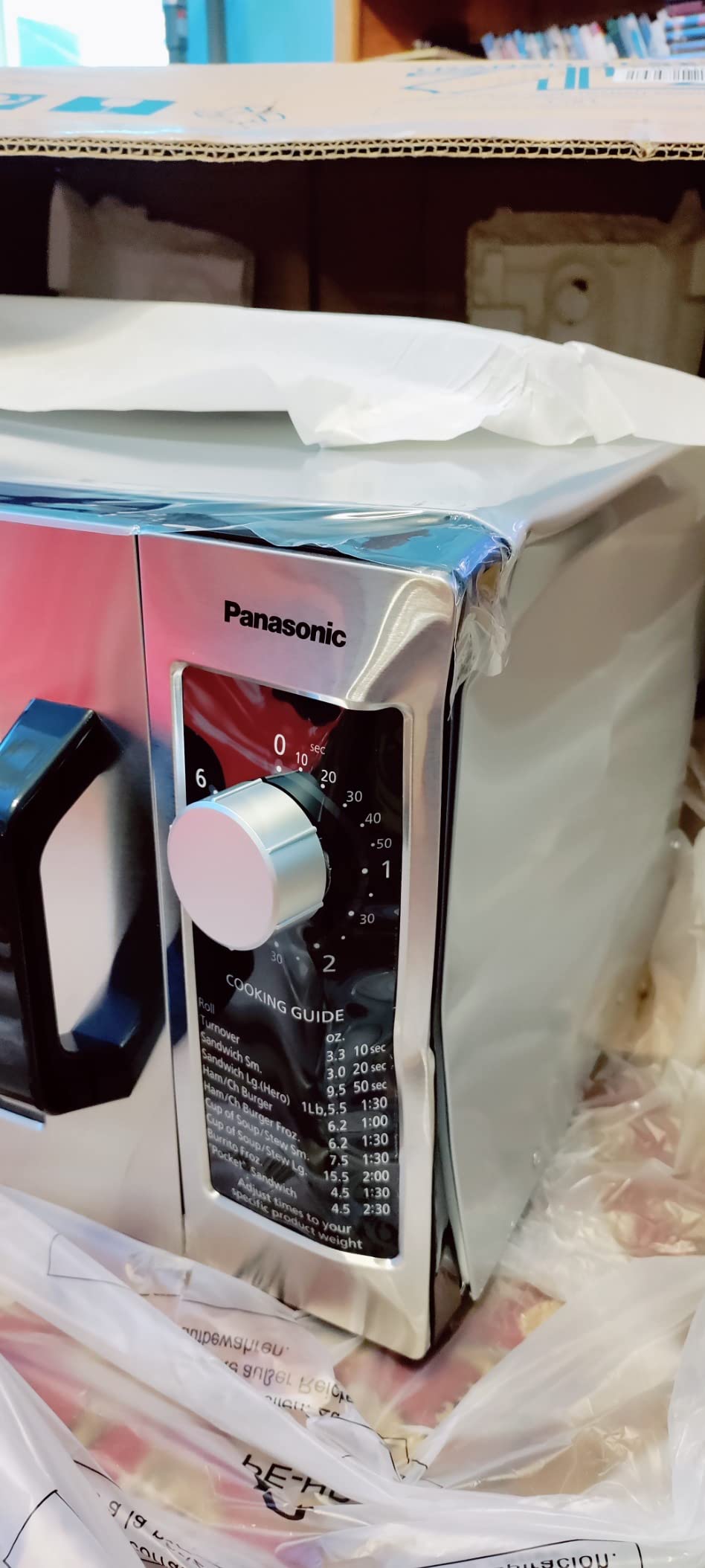 Panasonic NE-1025F Compact Light-Duty Commercial Microwave Countertop Oven with 6-Minute Electronic Dial Control Timer, Bottom Energy Feed, 1000W, 0.8 Cu. Ft. Capacity, Silver customer photo 2