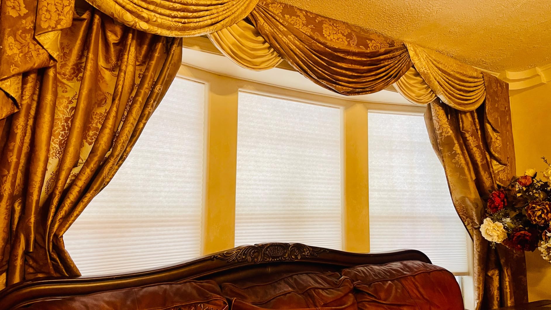 Redi Shade No Tools Easy Lift Cordless Light Filtering White Fabric Shade | 48