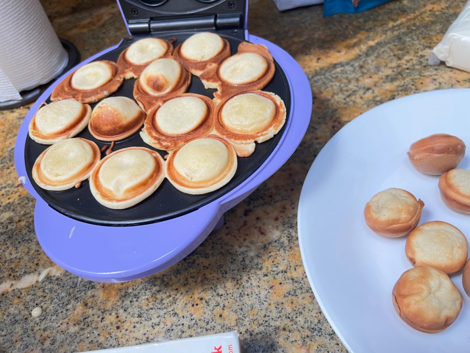 Brentwood Appliances TS-254 Cake Pop Maker, 12, Purple customer photo 1