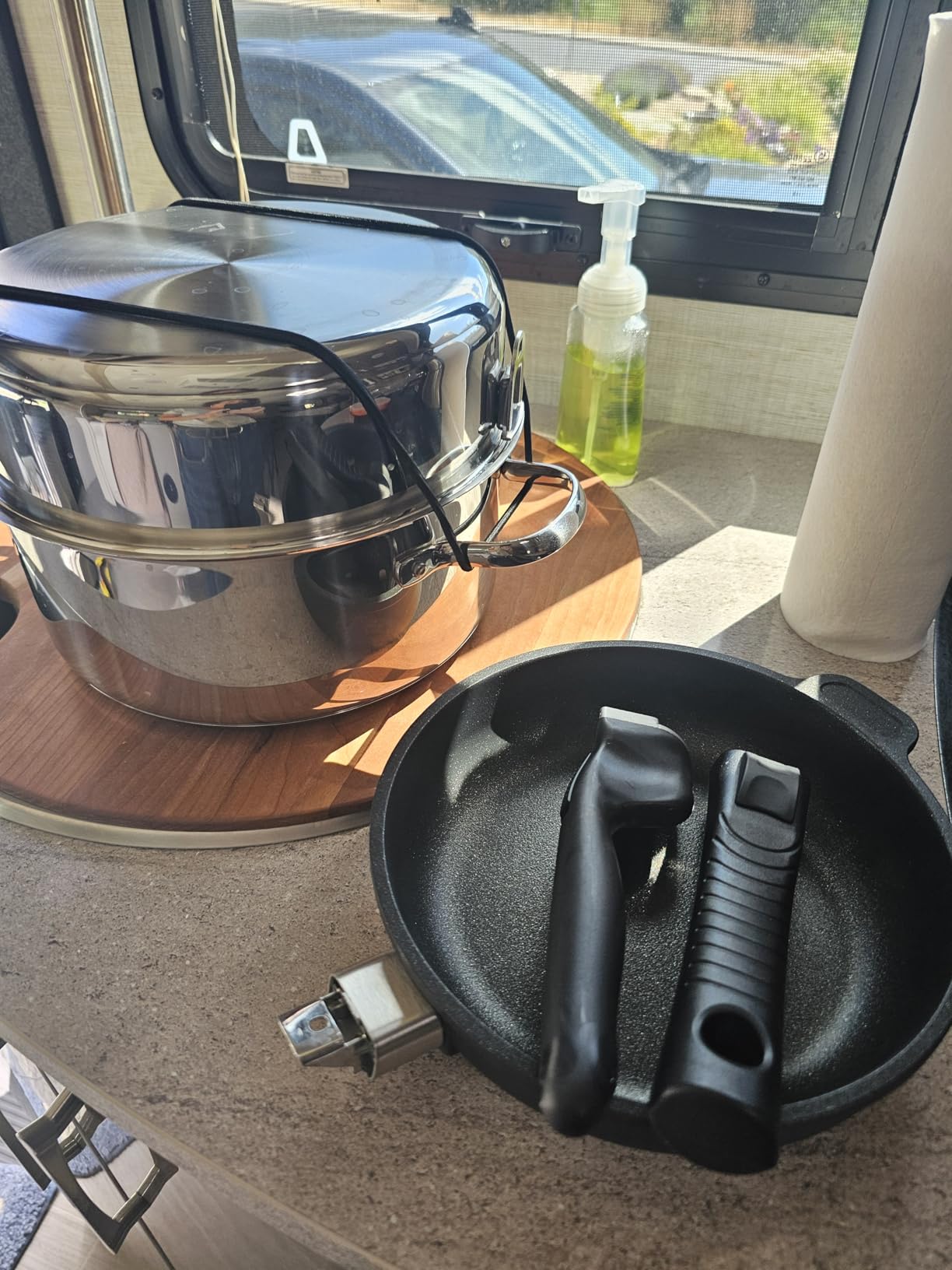 7 Piece Stainless Steel Cookware Nesting Pots and Pans Set w/Lids, Detachable Handles & Storage Strap for Camping, Tailgating, and RV customer photo 2