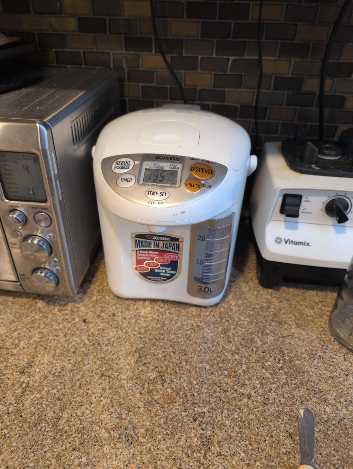 Zojirushi CD LFC40 Micom Water Boiler and Warmer, 4.0 L, 135 Oz (White) customer photo 2