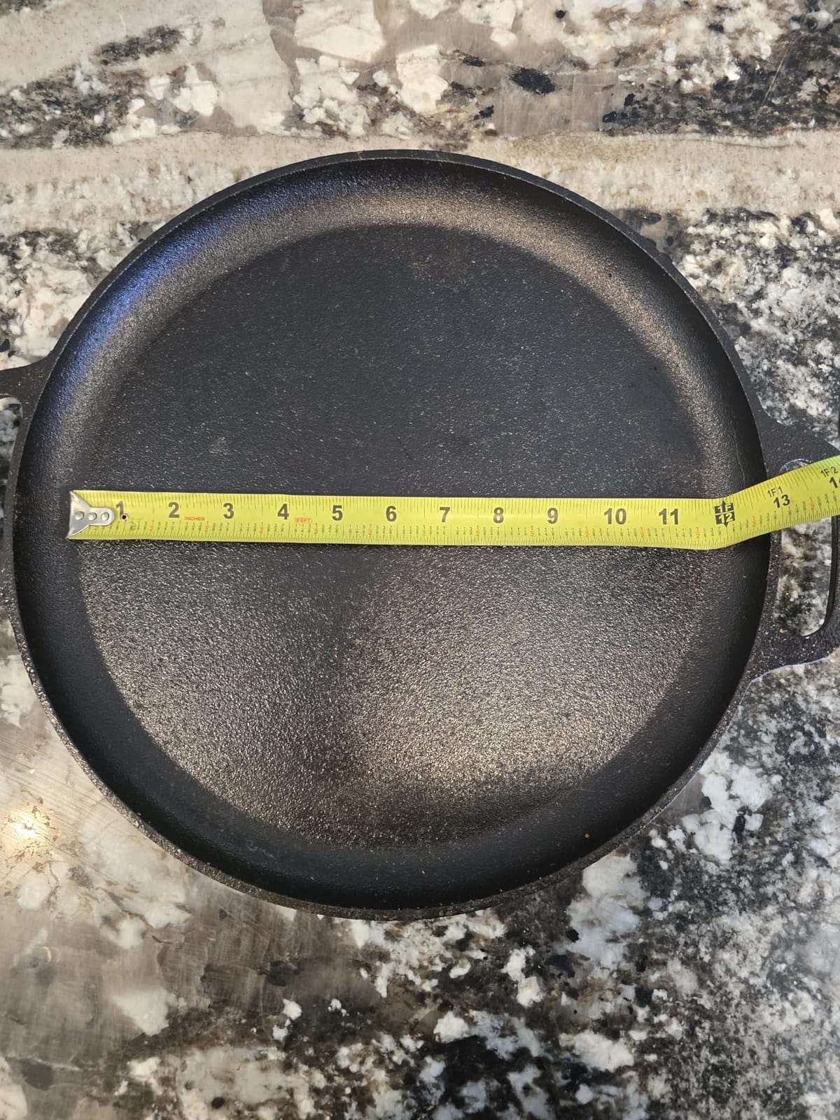 Home-Complete Cast Iron Pizza Pan, Even-Heating Cast Iron Cookware, 14