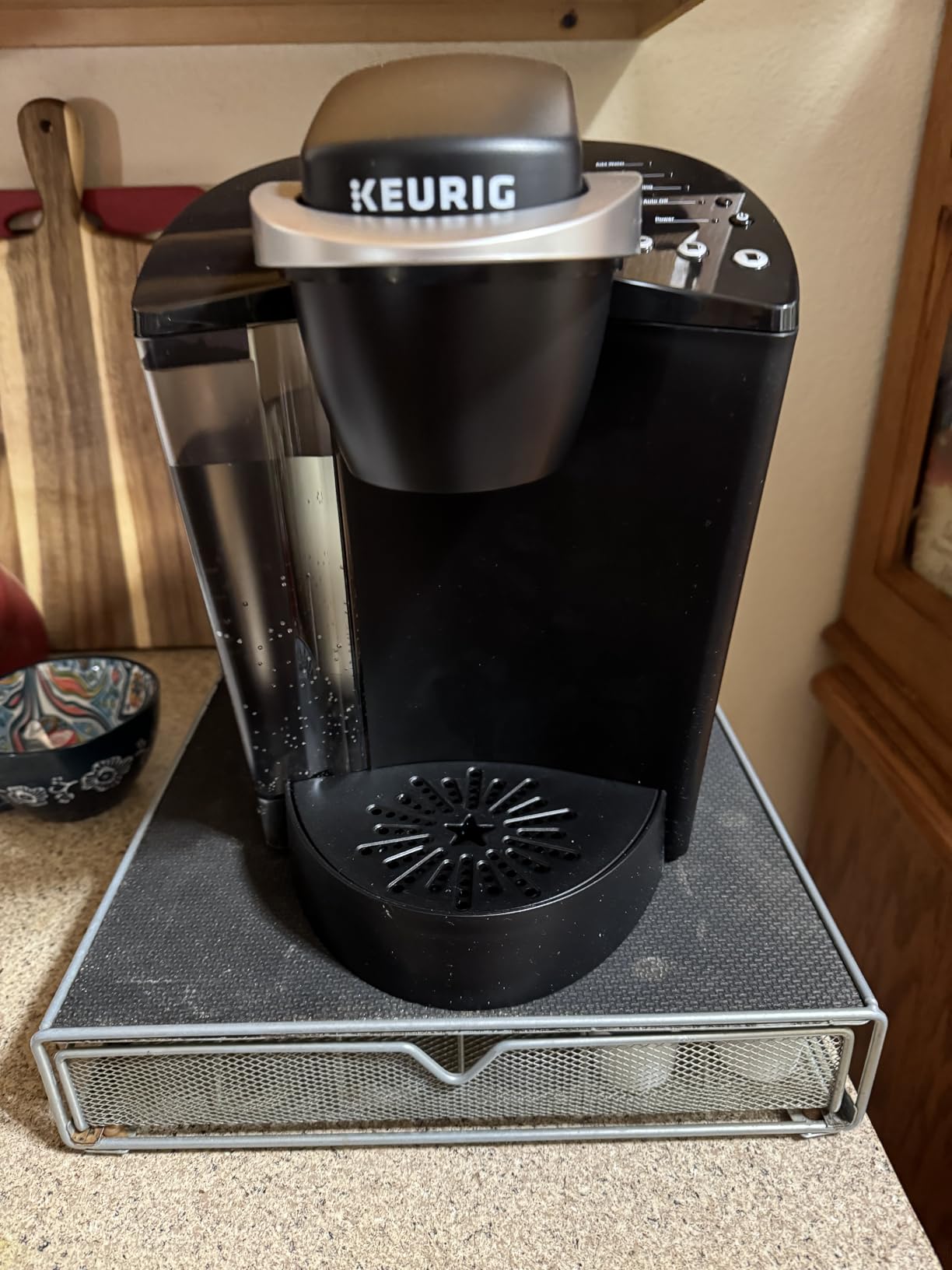 Keurig K-Classic Single Serve K-Cup Pod Coffee Maker, with 3 Brew Sizes, 48oz Removable Reservoir, Black customer photo 2