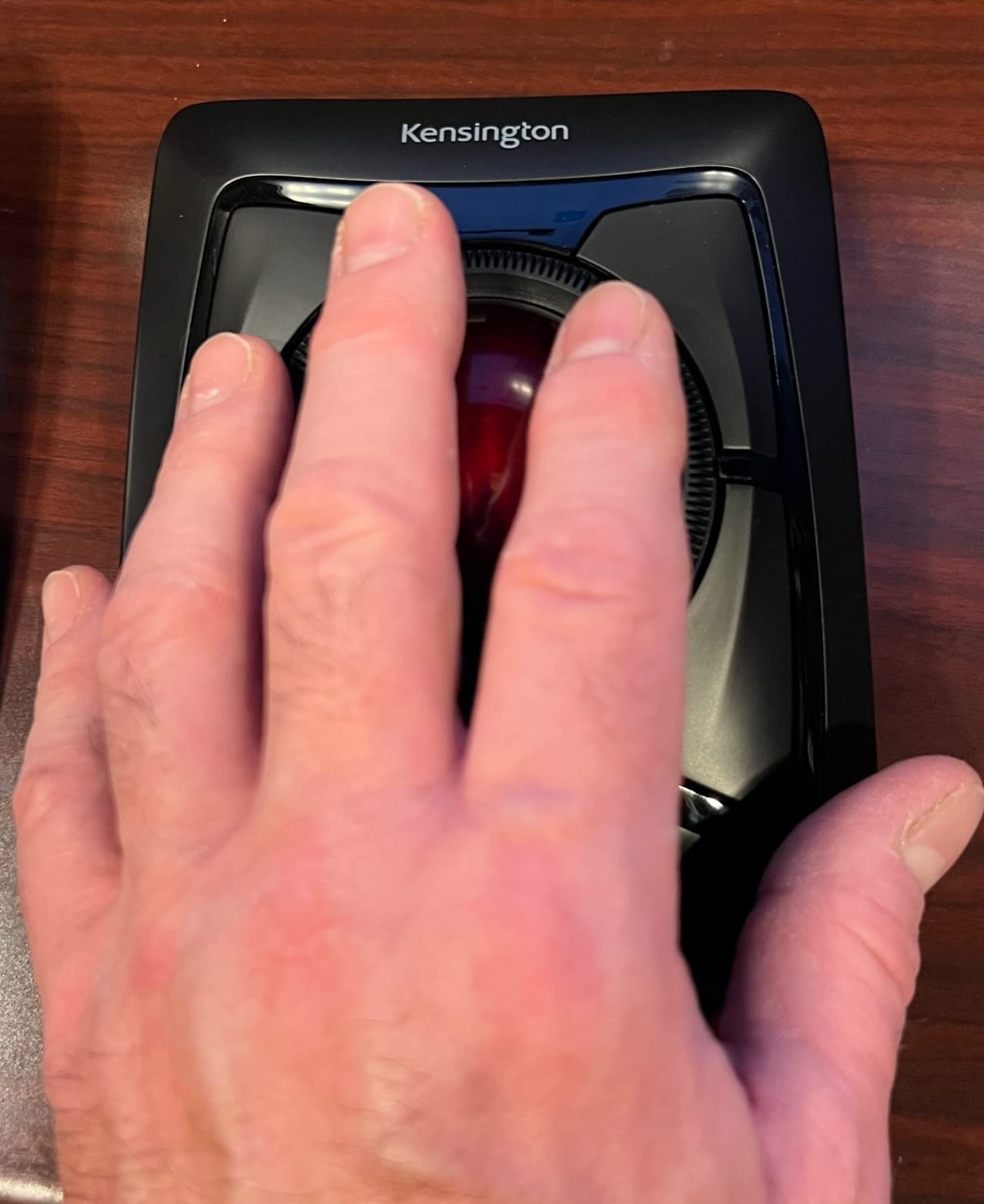 Kensington Expert Wireless Trackball Mouse (K72359WW) Black, Scroll Ring, Ambidextrous Design customer photo 1