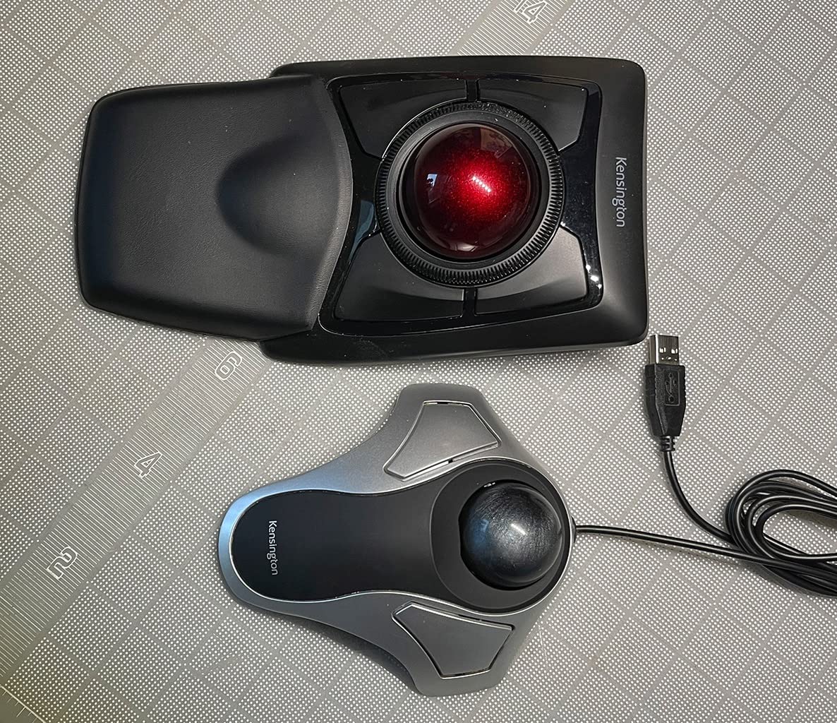 Kensington Expert Wireless Trackball Mouse (K72359WW) Black, Scroll Ring, Ambidextrous Design customer photo 2