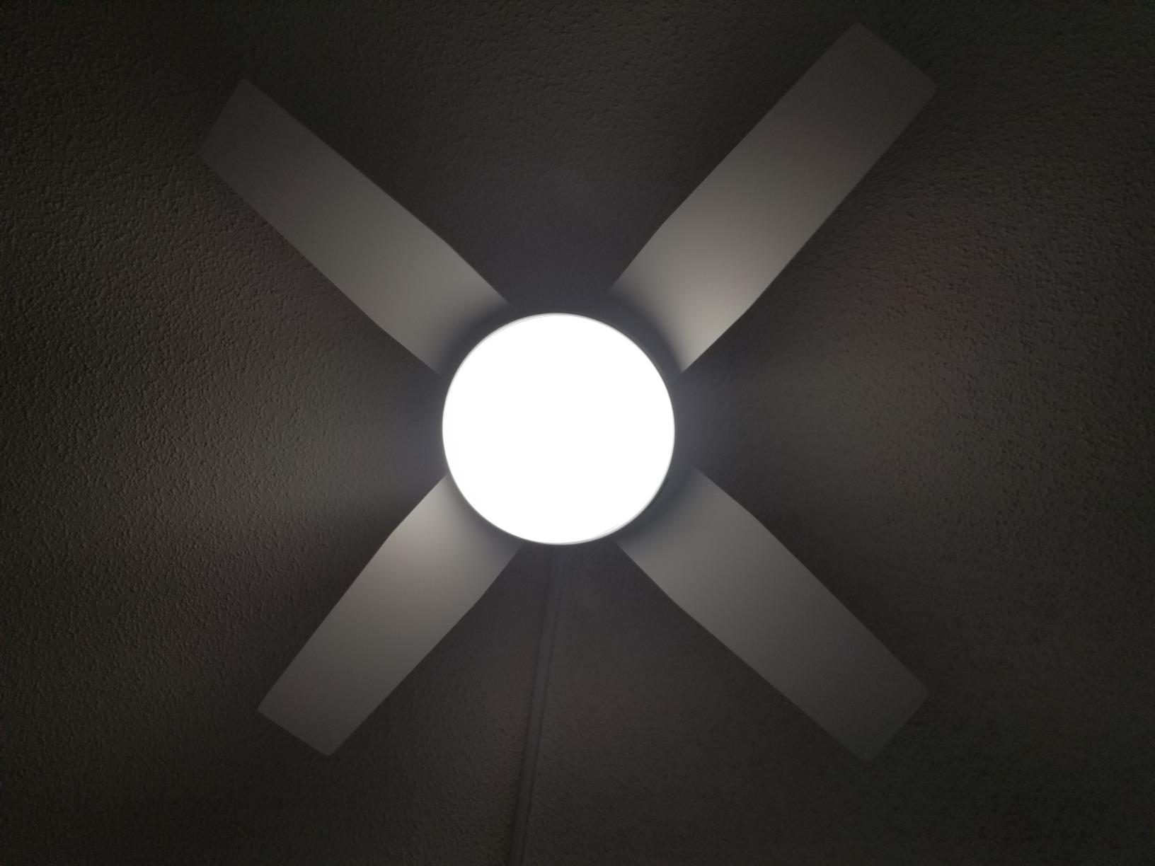 Hunter Dempsey 52 inch Indoor Ceiling Fan with LED Light and Remote - Fresh White customer photo 2