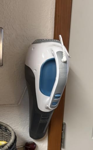BLACK+DECKER dustbuster Cordless Handheld Vacuum, Portable Vacuum for Car and Home Rechargeable, Powerful Suction, Wide Mouth (HHVI315JO42) customer photo 2
