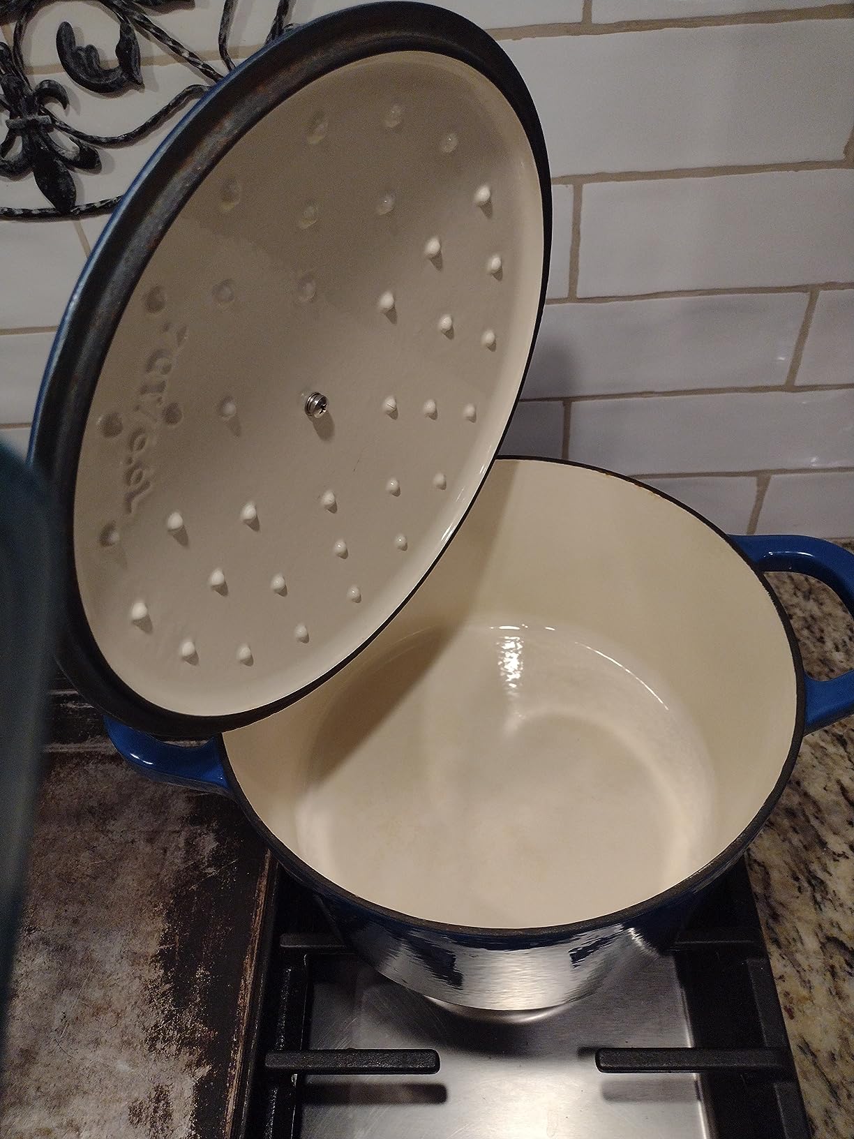 Crock-Pot Artisan 7-Quart Round Enameled Cast Iron Dutch Oven - Slate Gray, Heavy-Duty Cookware for Slow Cooking, Baking, Roasting with Lid customer photo 2