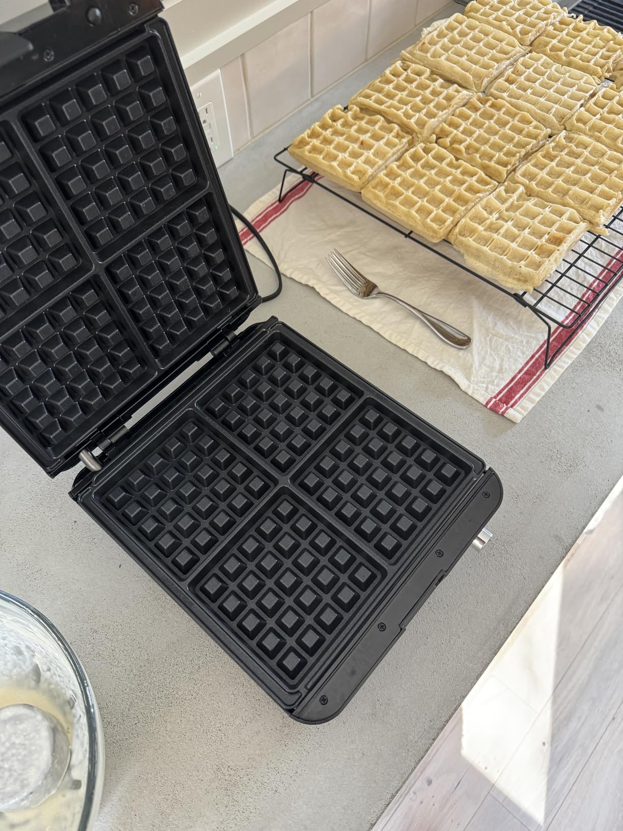 KRUPS 4-Slice Belgian Waffle Maker: Stainless Steel, 5 Browning Levels, Audible Ready Beep, Removable Plates, 1200W, Silver/Black, Large Waffle Maker Family Size, Great for Family Breakfasts customer photo 1