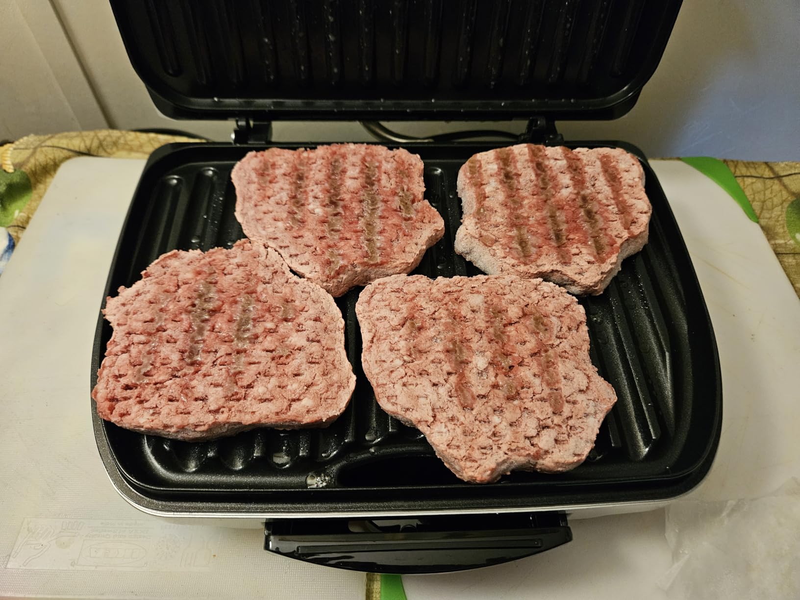 Hamilton Beach Electric Indoor Grill With Floating Hinge For Thicker Food, 90 sq. in. Cooking Surface, 1200 Watts, Silver (25371MN) customer photo 1