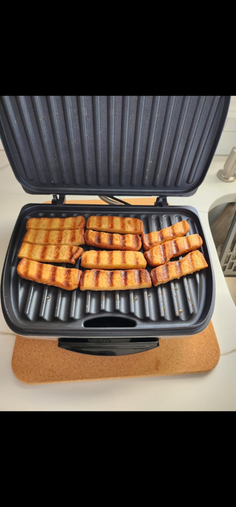 Hamilton Beach Electric Indoor Grill With Floating Hinge For Thicker Food, 90 sq. in. Cooking Surface, 1200 Watts, Silver (25371MN) customer photo 2