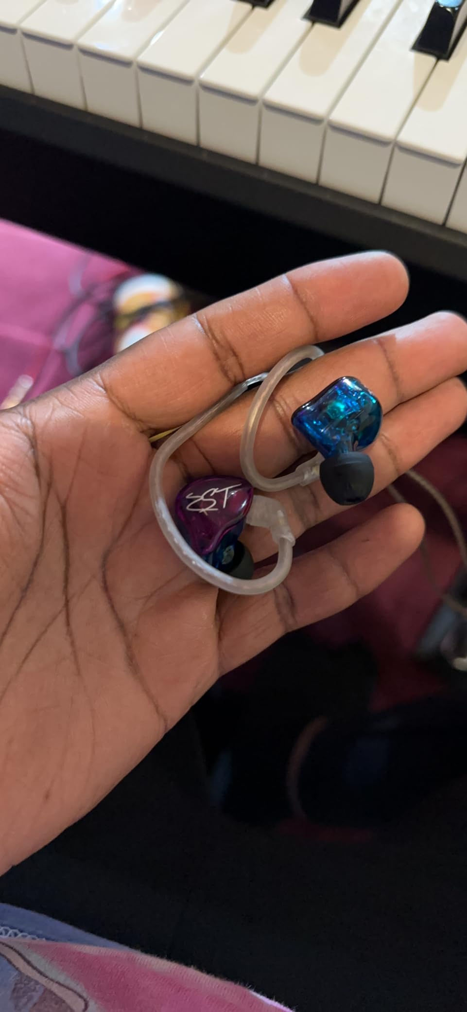YINYOO KZ-ZST Colorful Hybrid Balance Armature with Dynamic Ear Earphone 1BA+1DD HiFi Headset KZ in Ear Monitor Headphone Wired Earbuds IEM Earphone Gaming Ear Buds (Colorful/zst Without Microphone) customer photo 1