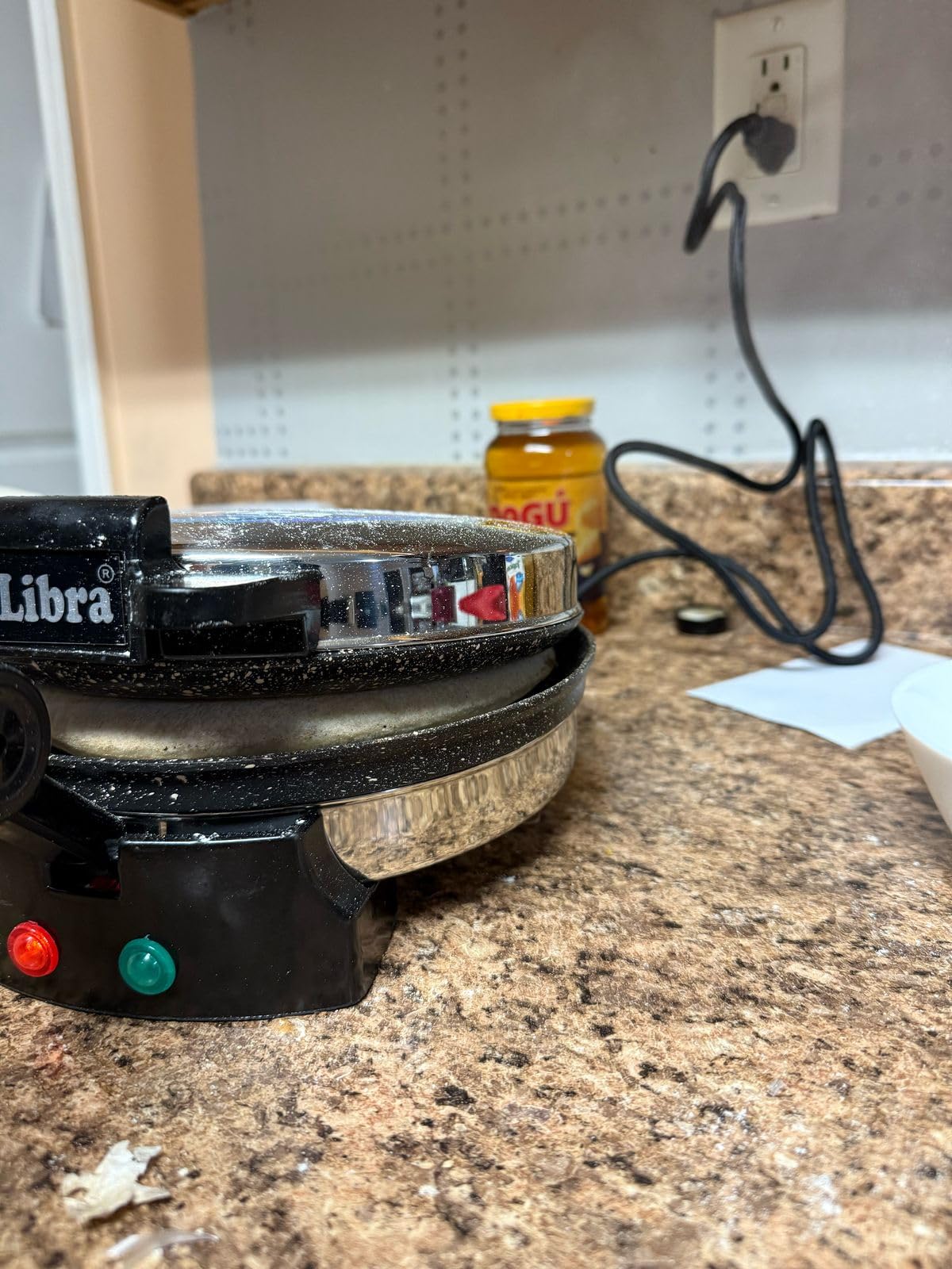 Libra Roti Maker Machine - Electric Tortilla Press with Non-Stick 8.5inch Plates and Durable Handle, Auto Temperature Control Chapati Maker Machine with Indicator Lights with 110V UL-Certified Plug customer photo 2