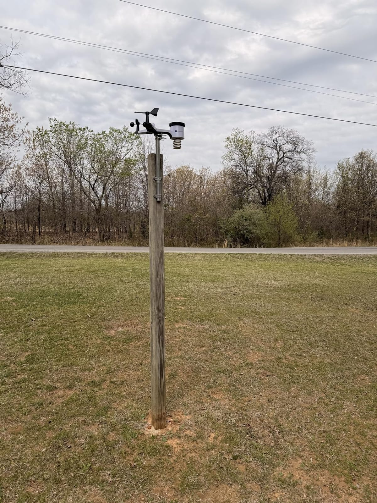 Ambient Weather WS-2902 WiFi Smart Weather Station | With Wi-Fi Remote Monitoring and Alerts customer photo 2