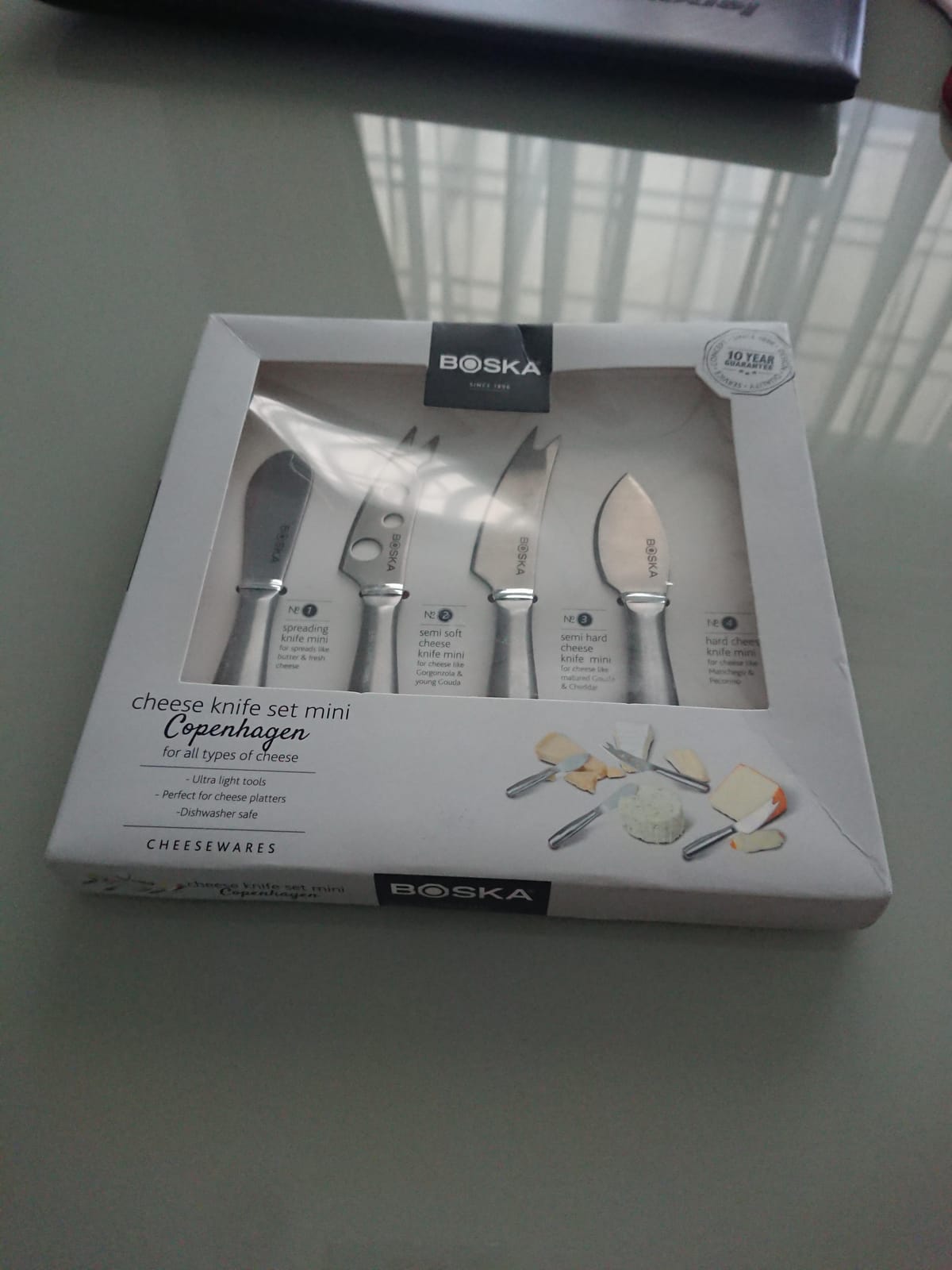 BOSKA Stainless Steel Cheese 4 Knife Set - Mini Copenhagen Knives for All Types of Cheese - Silver Non-Stick - Dishwasher Safe - for Kitchen Cooking customer photo 1