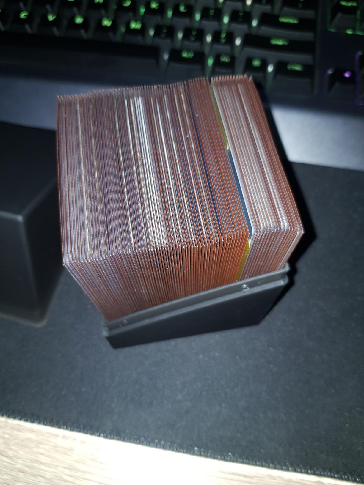 Ultimate Guard Boulder 100+ Classic, Deck Case for 100 Double-Sleeved TCG Cards, Sapphire, Secure & Durable Storage for Trading Card Games, Soft-Touch Finish customer photo 2