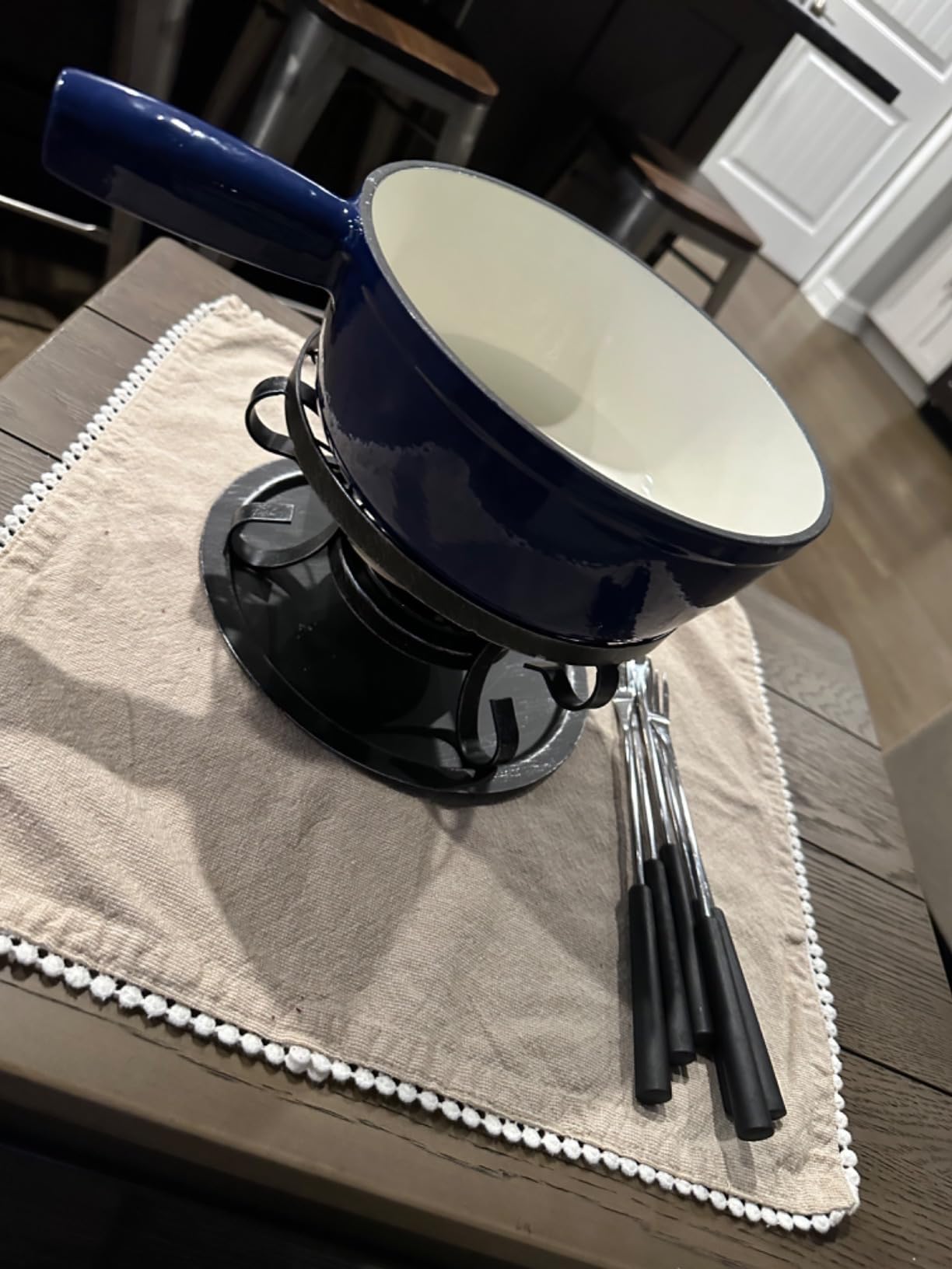 Artestia 10-Piece Cast Iron Cheese Fondue Pot Set | 2.1 Qt Swiss-Style Fondue Set for 6 with Burner, Stand & 6 Forks, Blue customer photo 2