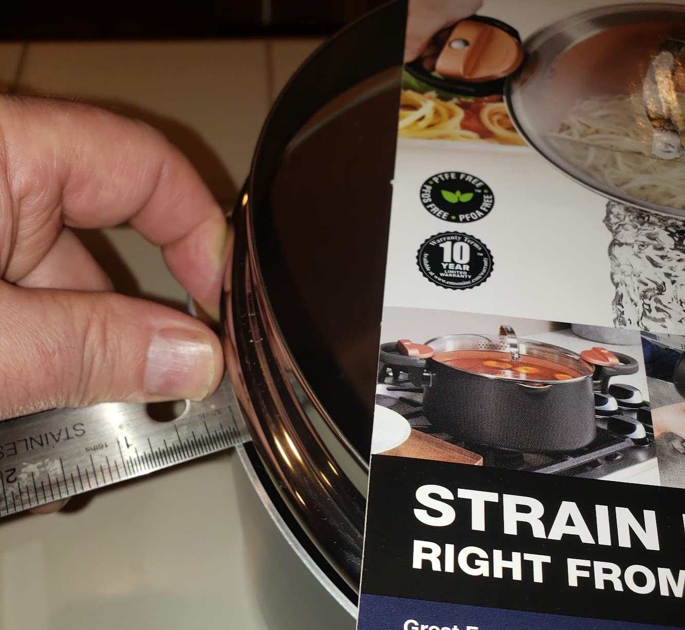 Gotham Steel 5 Quart Stock Pot Multipurpose Pasta Pot with Strainer Lid & Twist and Lock Handles, Nonstick Ceramic Surface Makes for Effortless Cleanup with Tempered Glass Lid, Dishwasher Safe | Twist and Lock Handles, Non Toxic Ceramic Non Stick Coating, for Cooking Soup, Spaghetti, Rice, Dishwasher Safe - Copper customer photo 2