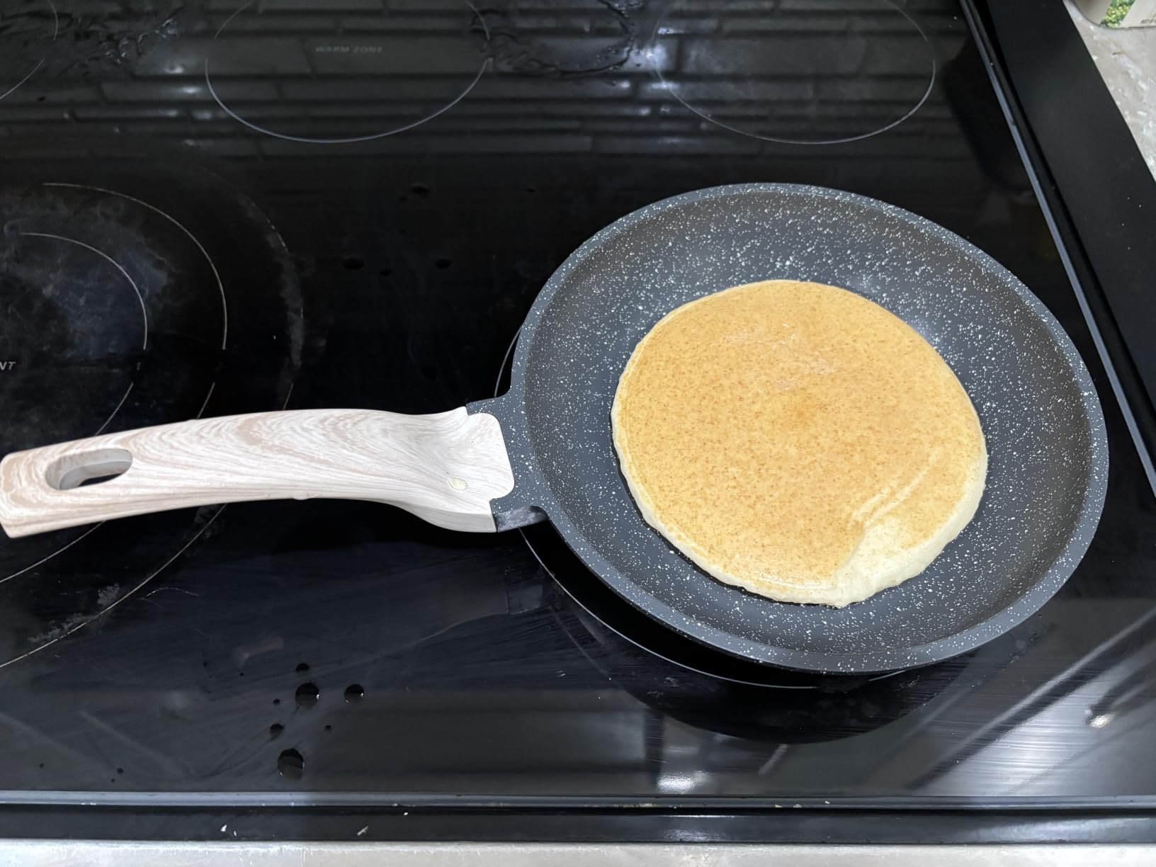CAROTE Nonstick Frying Pan, 8 Inch Classic Granite Skillet | Kitchen Healthy Non Toxic Stone Cookware,All-Stovetop Compatible, Cool Handle, Easy to Clean, PFOA Free customer photo 2