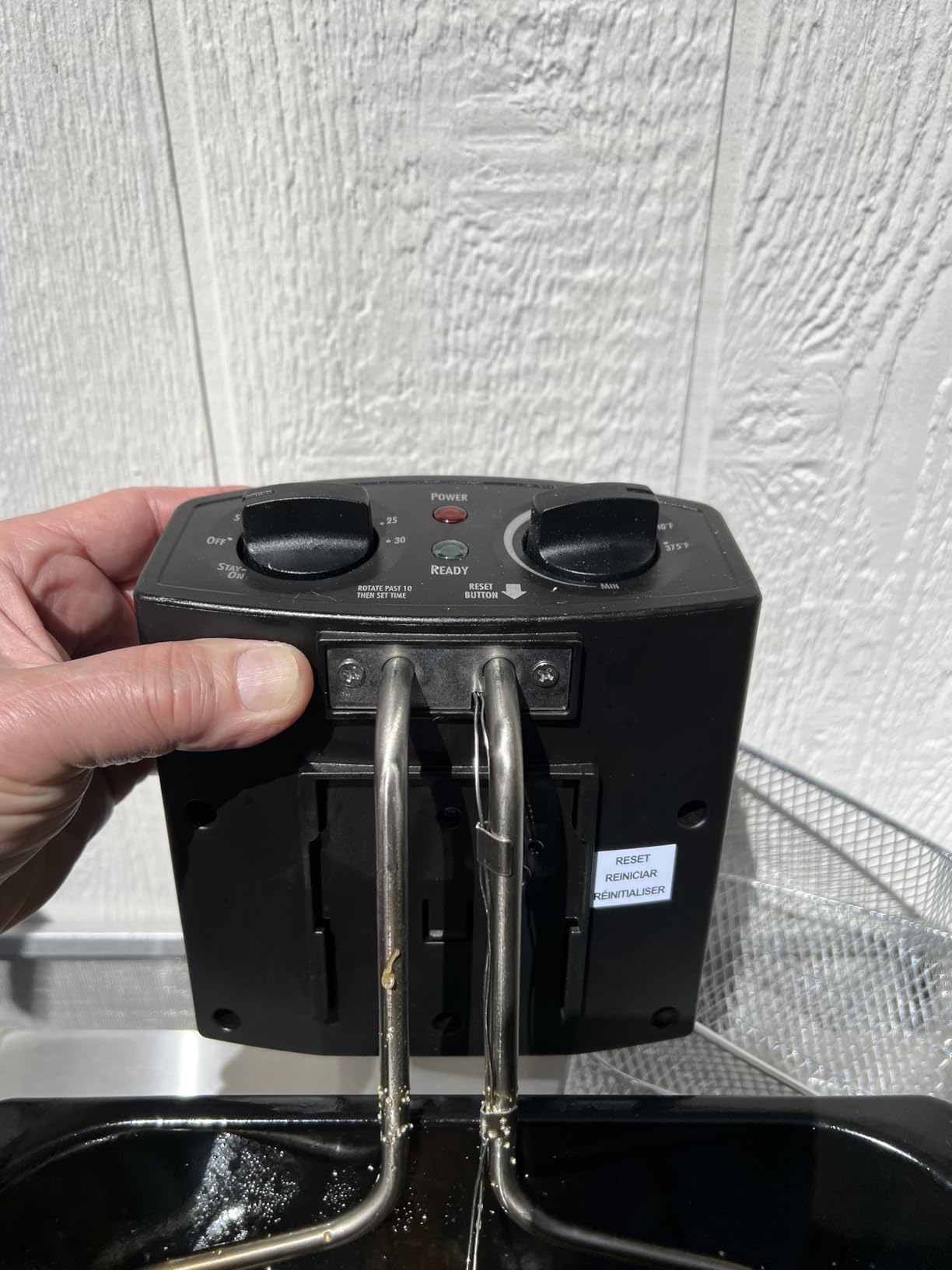 Hamilton Beach Electric Deep Fryer with Basket and Lid, 4.5 Liters / 19 Cups Oil Capacity, Temperature Control, View Window, Professional Style, 1800 Watts, Stainless Steel (35035A) customer photo 1