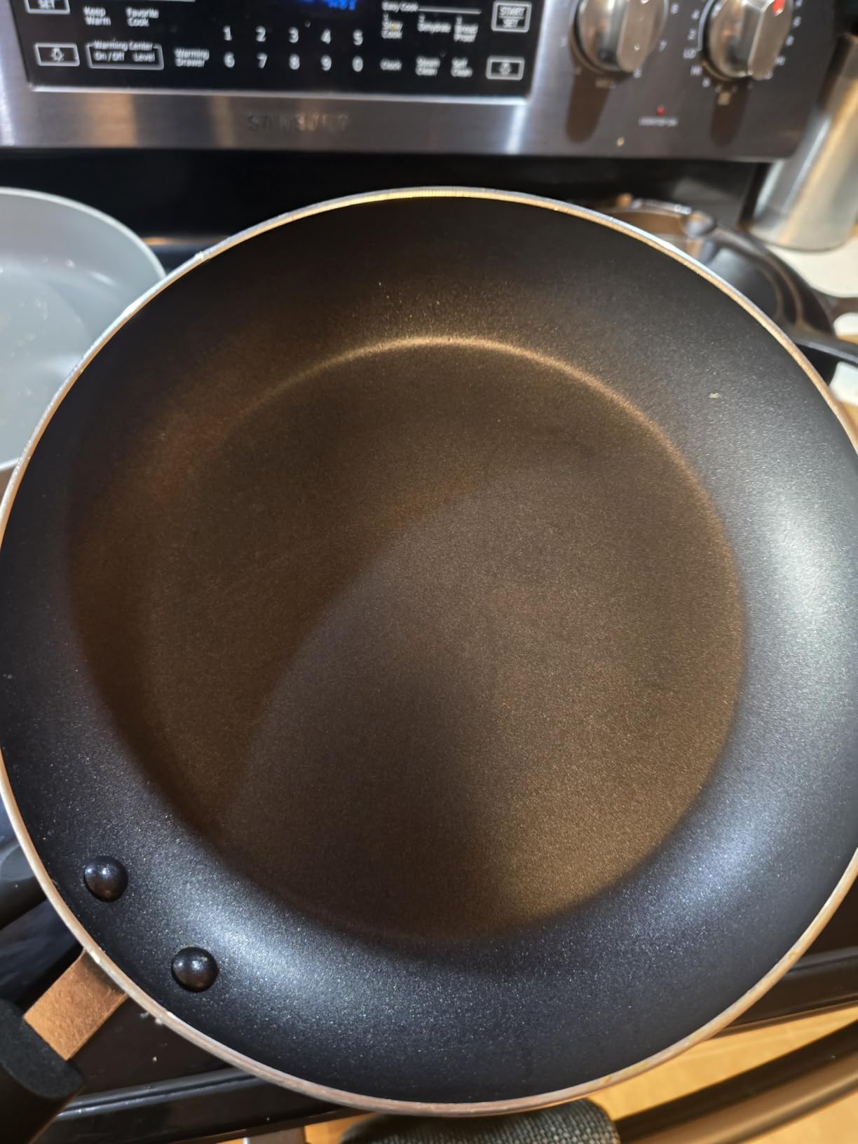 Utopia Kitchen Nonstick Frying Pan Set 3 Piece 8 9.5 11 Inch PFOA Free Grey | Induction Bottom, Cookware, Heat Resistant, Bakelite Handle customer photo 2