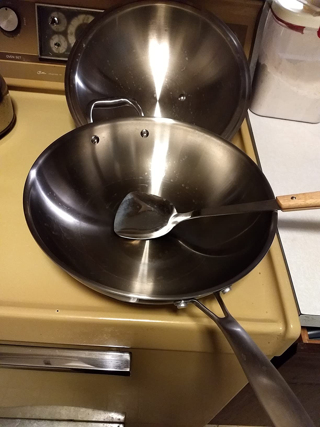 Willow & Everett Stainless Steel Flat Bottom Wok Pan, Professional Traditional Stir Fry Cookware with Domed Lid & Spatula customer photo 1