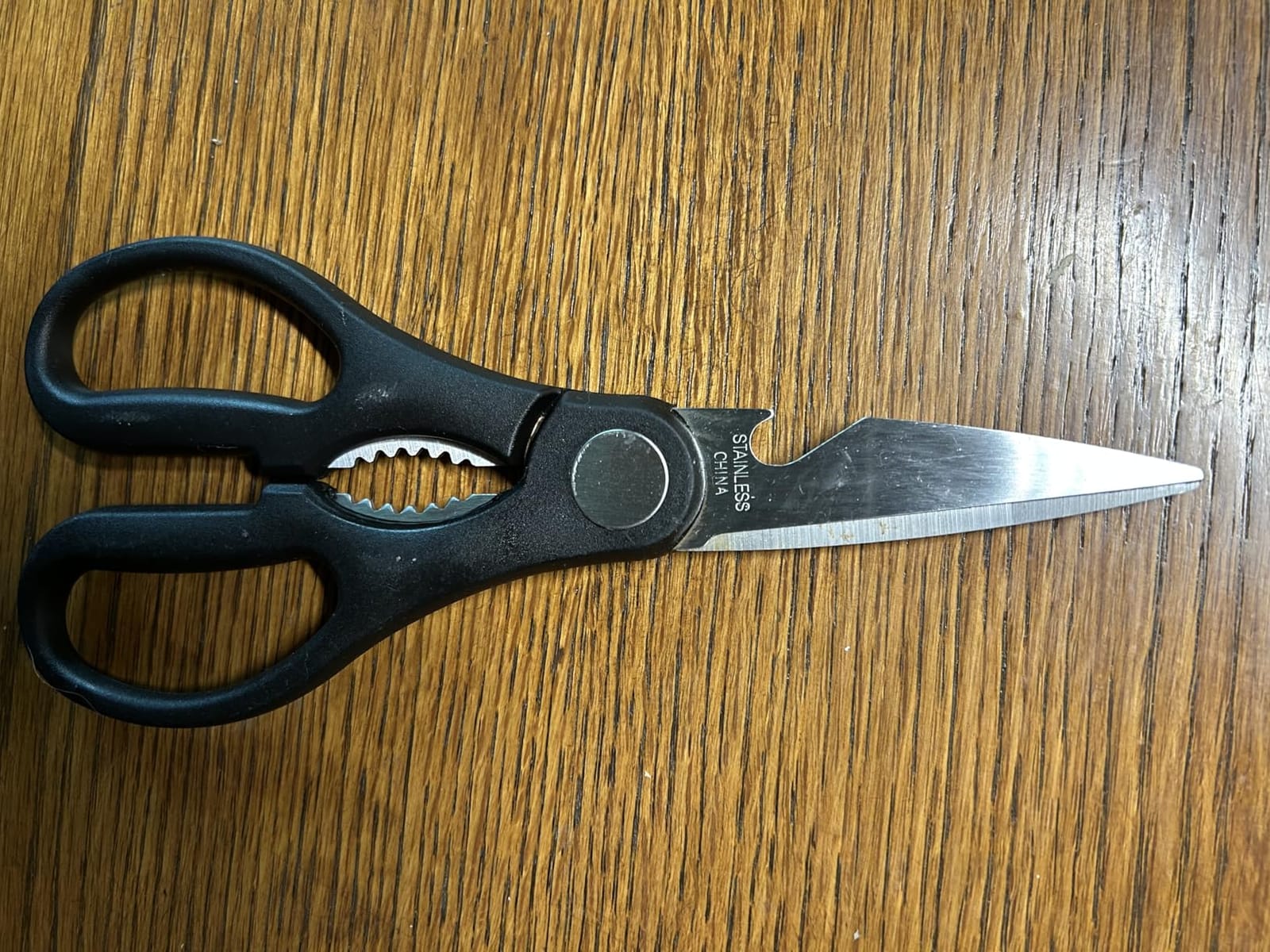 Henckels Kitchen Scissors Multi-purpose kitchen shears Made in Japan | Kitchen shears for poultry, herbs & packaging. Built-in bottle opener, comfortable grip, dishwasher safe. customer photo 1