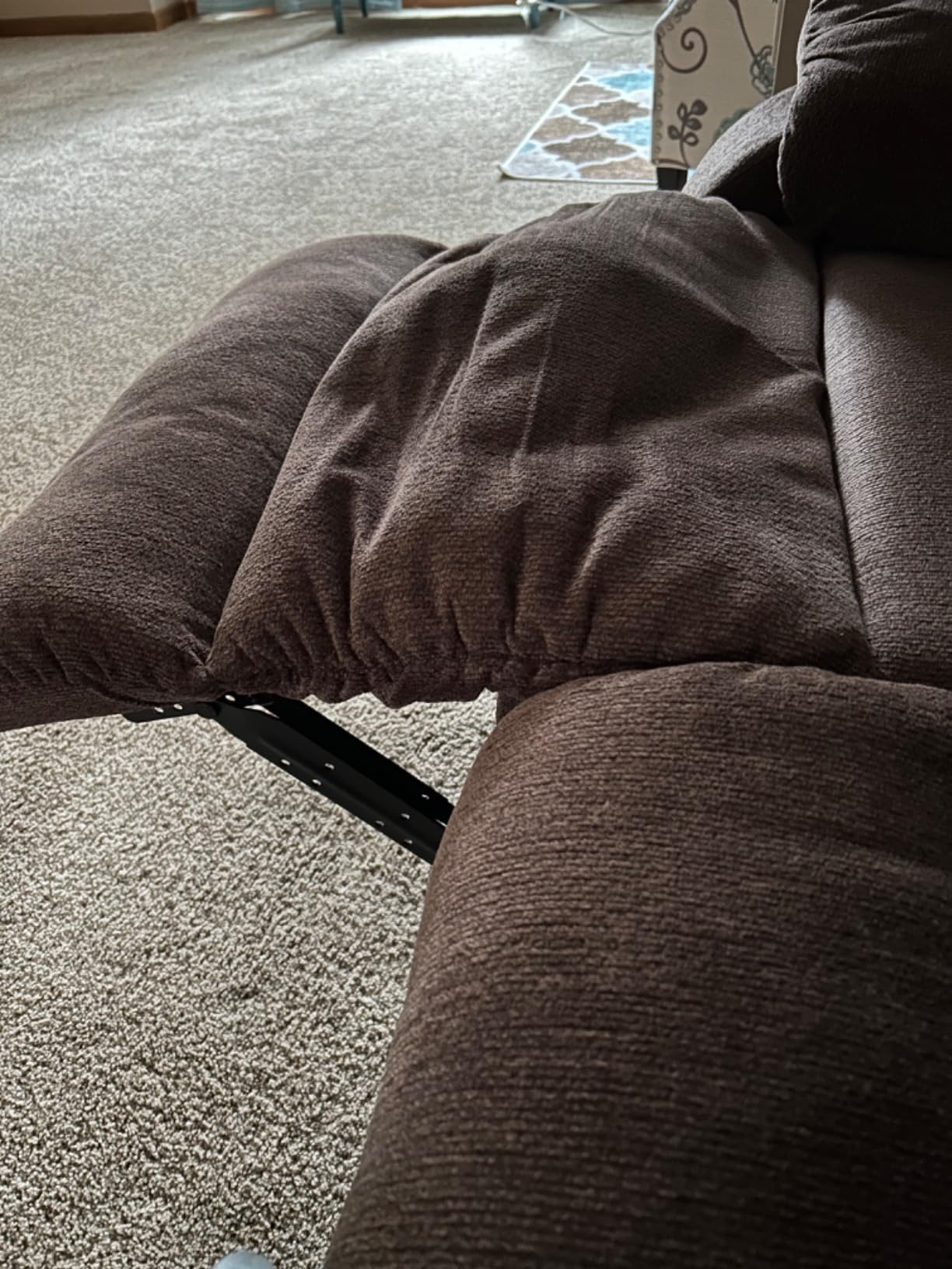 Signature Design by Ashley Tulen Modern Manual Pull Tab Reclining Sofa, Dark Gray customer photo 2