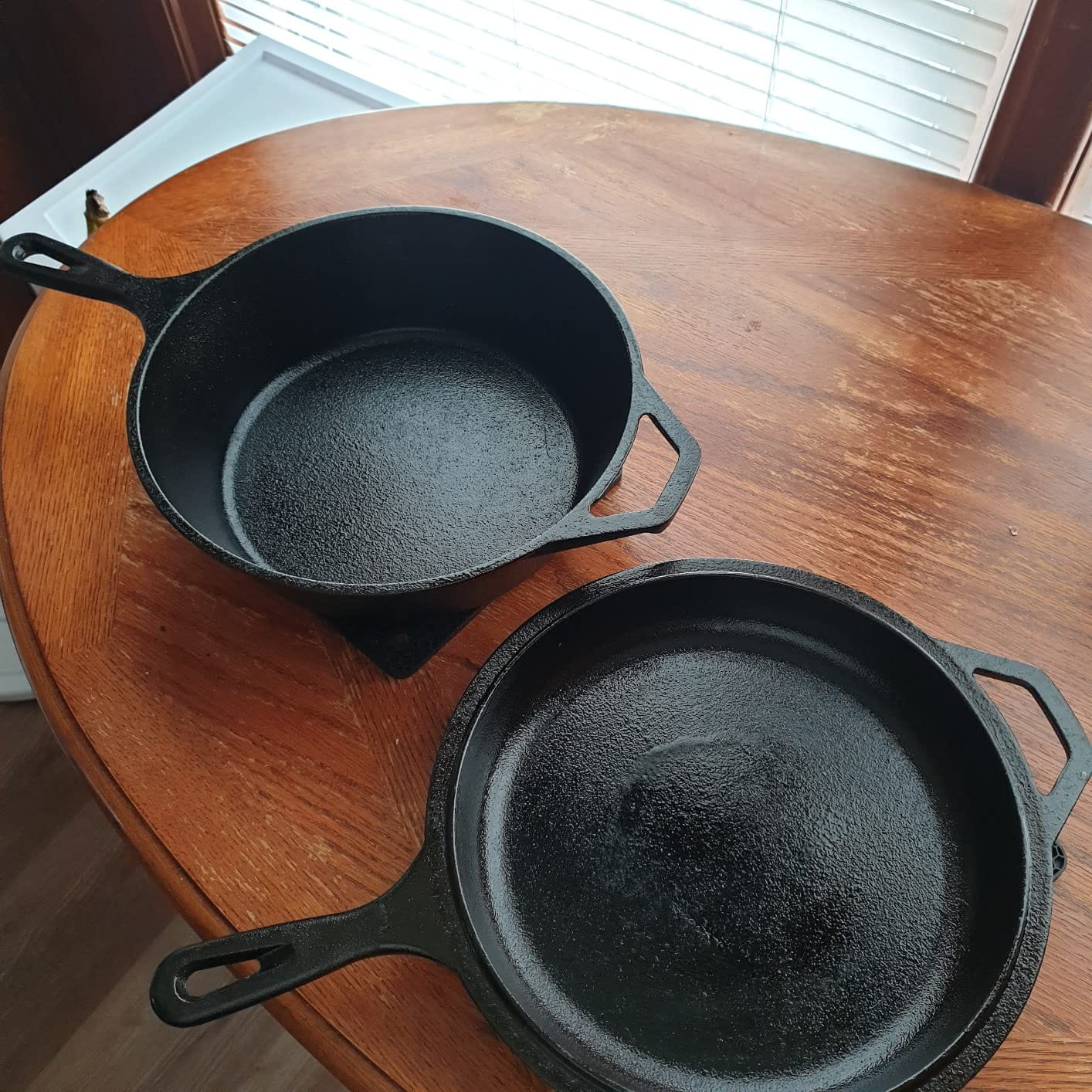 Cuisinel Cast Iron Skillet + Lid - 2-In-1 Multi Cooker - Deep Pot + Frying Pan - 3-Qt Dutch Oven - Pre-Seasoned Oven Cookware - Works for Bread, Indoor/Outdoor, Grill, Stovetop and Induction customer photo 1