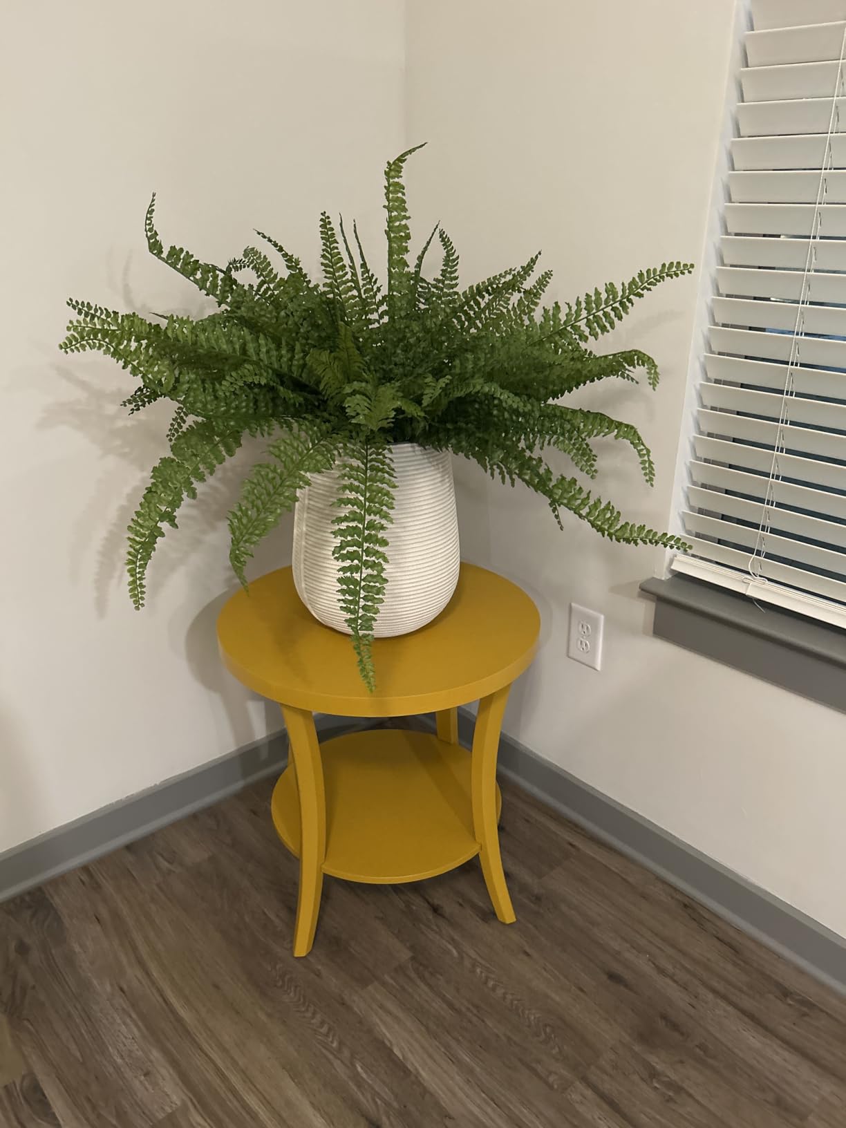 Roundhill Furniture Perth Contemporary Round End Table with Shelf, Espresso customer photo 2
